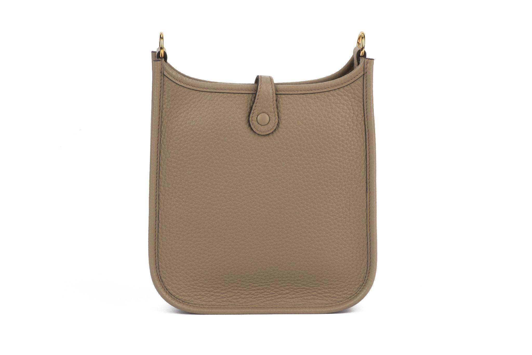 Hermès New Sage Mini Evelyne Gold In New Condition For Sale In West Hollywood, CA