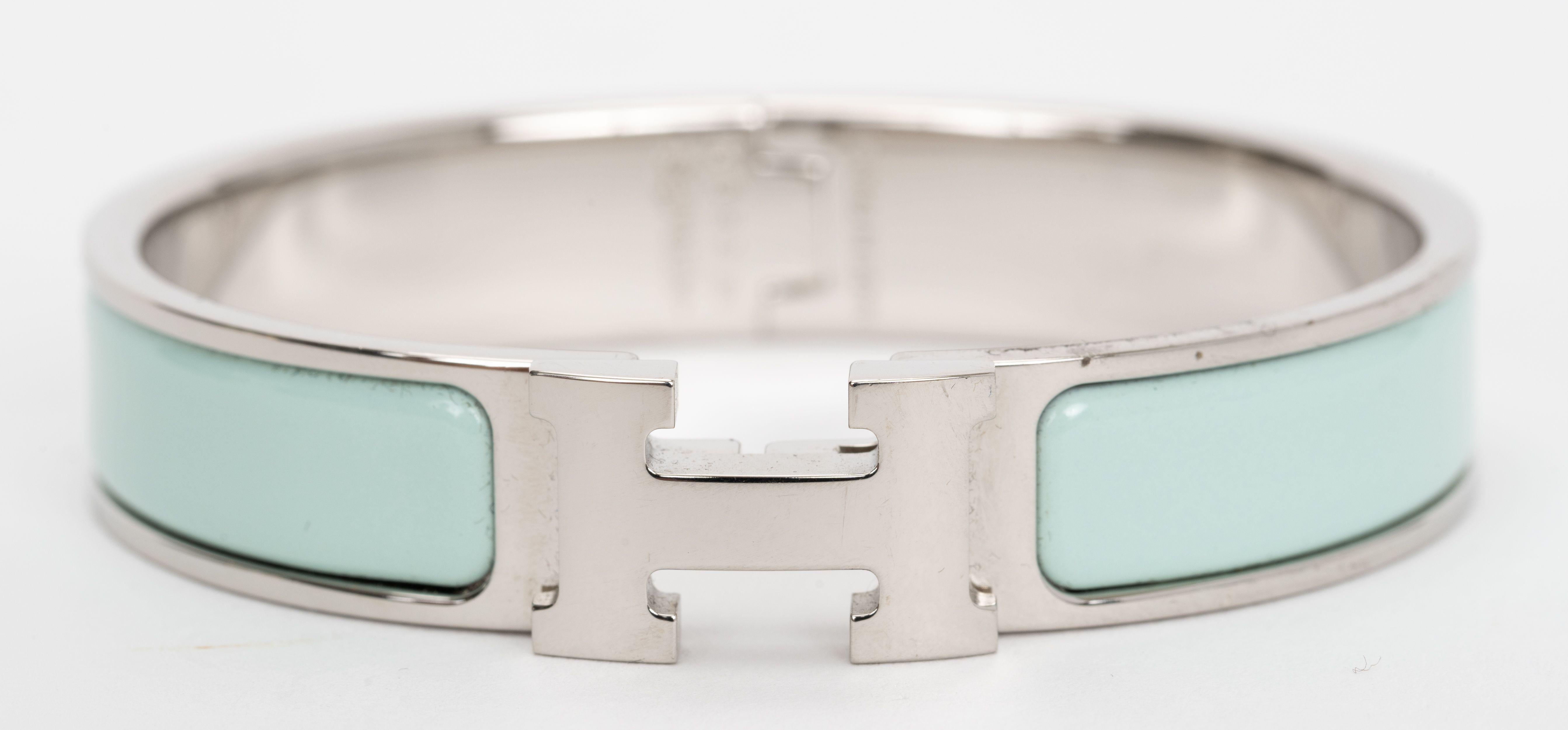 Hermes New Seafoam Clic Clac H Bracelet In New Condition For Sale In West Hollywood, CA