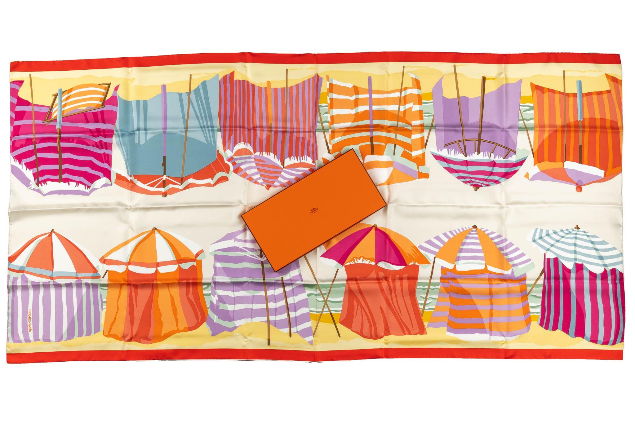 Hermès New Silk Beach Cabanas Stole In New Condition For Sale In West Hollywood, CA