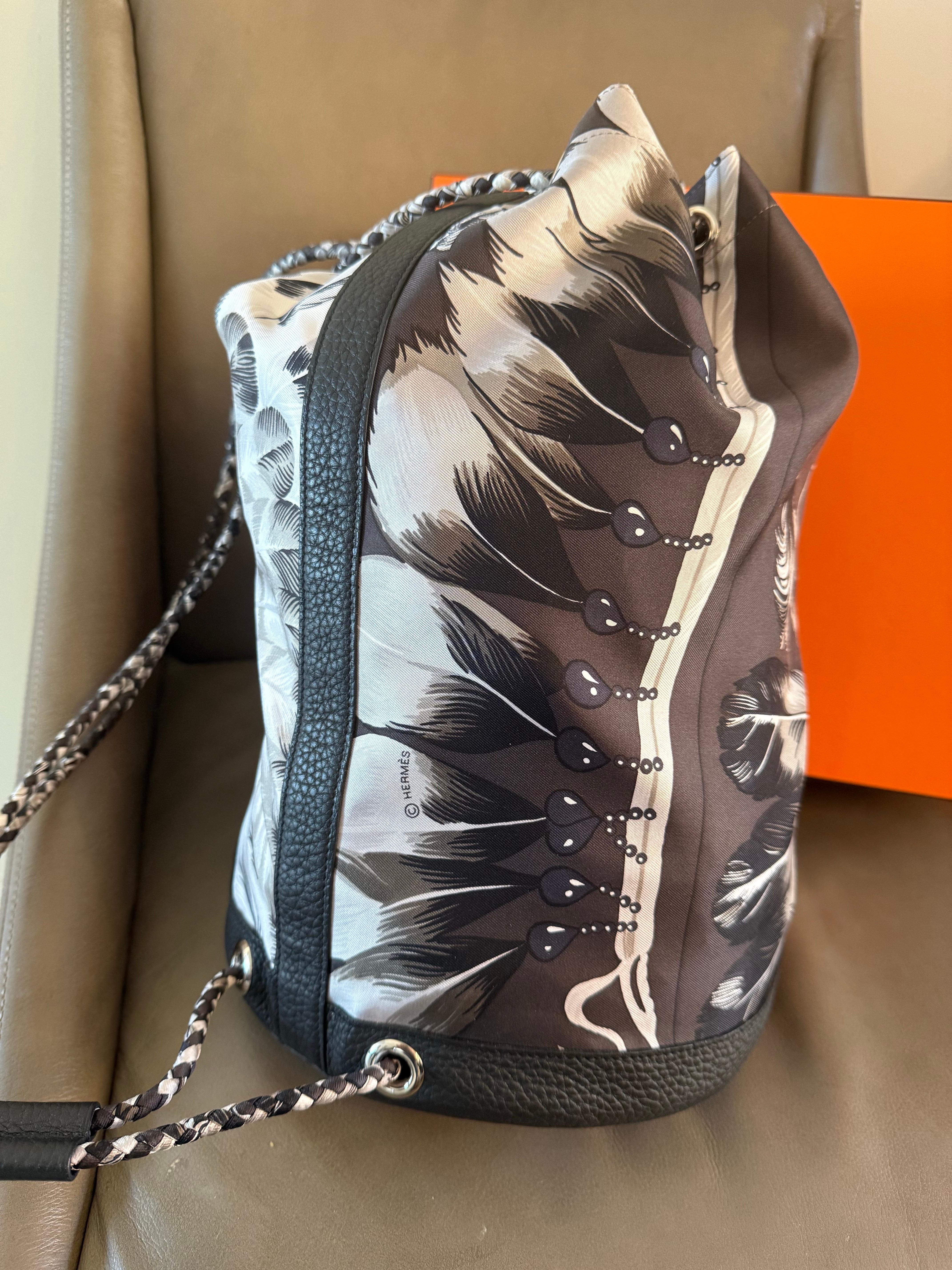 Hermes New Silk + Leather Plomb Togo Brazil Soie Cool 22 Backpack Bucket Bag For Sale 3