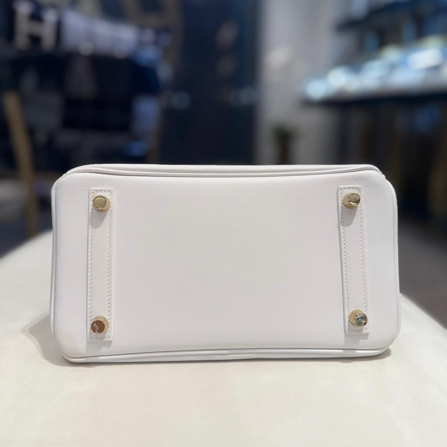 Hermès New White Birkin 25 Swift in pelle di vitello con finiture in oro in vendita 1