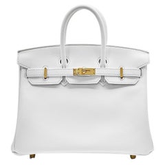 Hermès New White Birkin 25 Swift Calfskin Gold Hardware