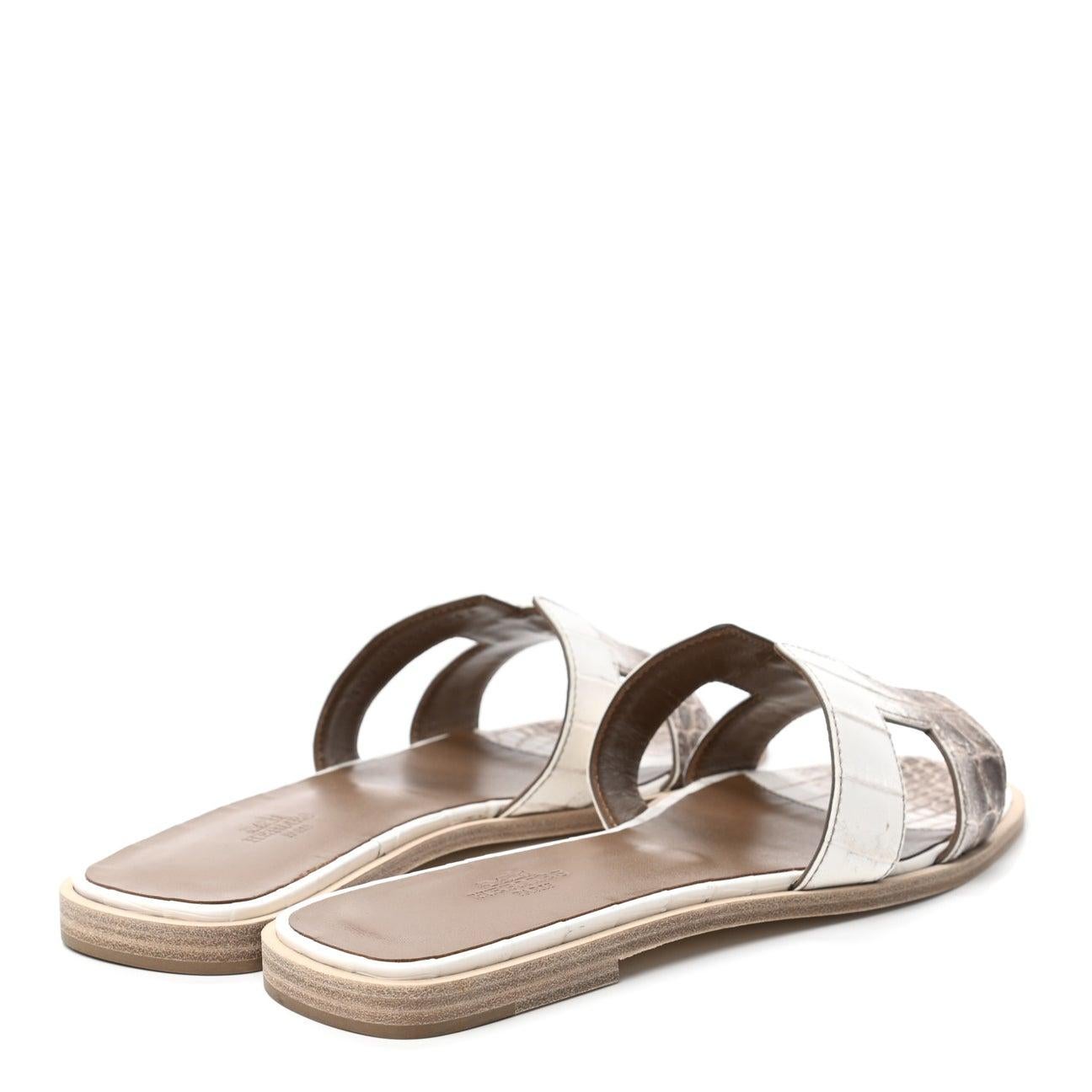 HERMES NEW Weiß Blanc Matte Niloticus Krokodil Himalaya Oran Slides Sandalen im Angebot 1
