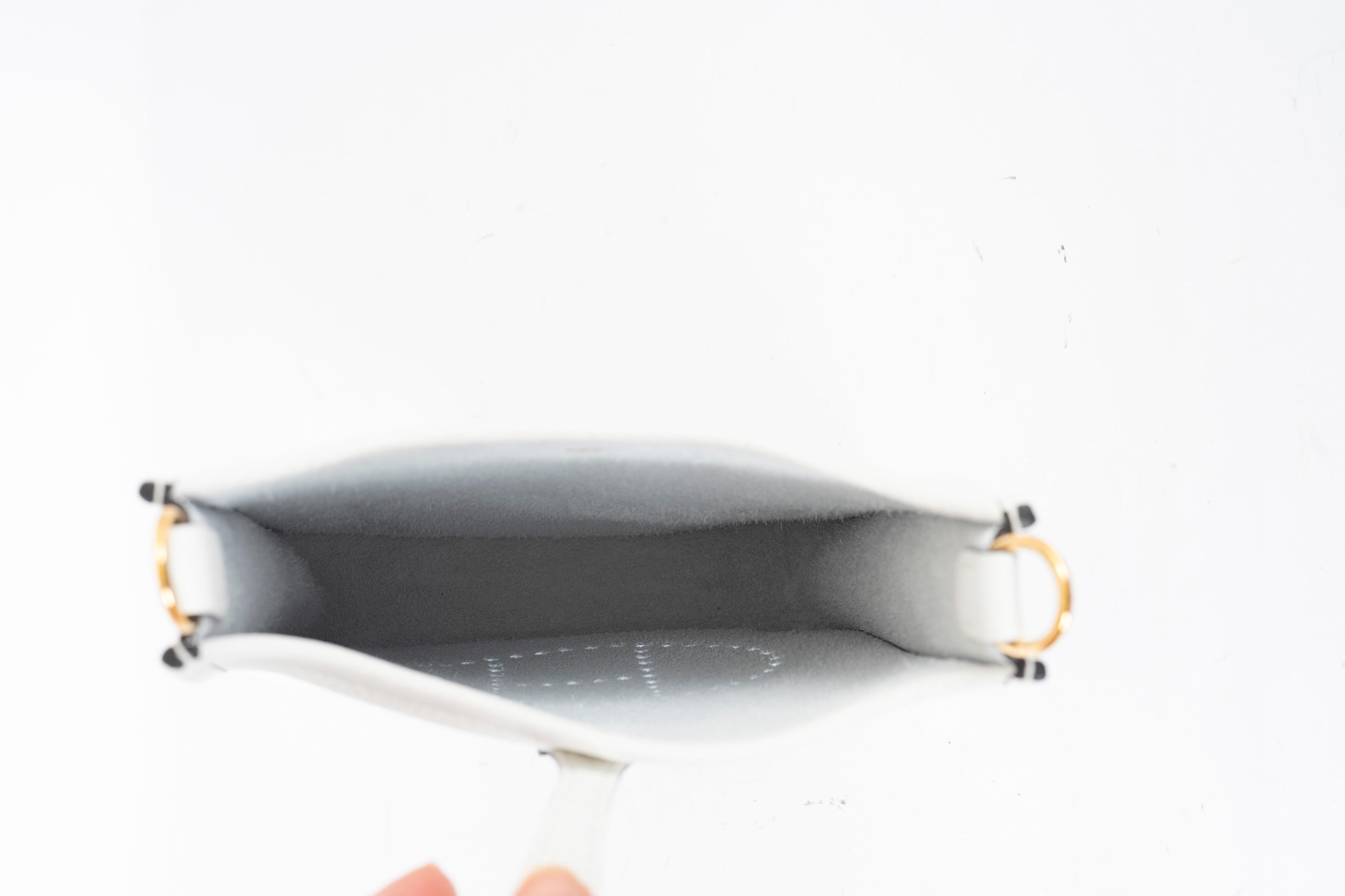 HERMES New White Clemence leather EVELYNE 16 TPM Crossbody Bag Ghw In New Condition In Zürich, CH