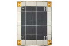 Hermes New  White Grey Avalon Blanket