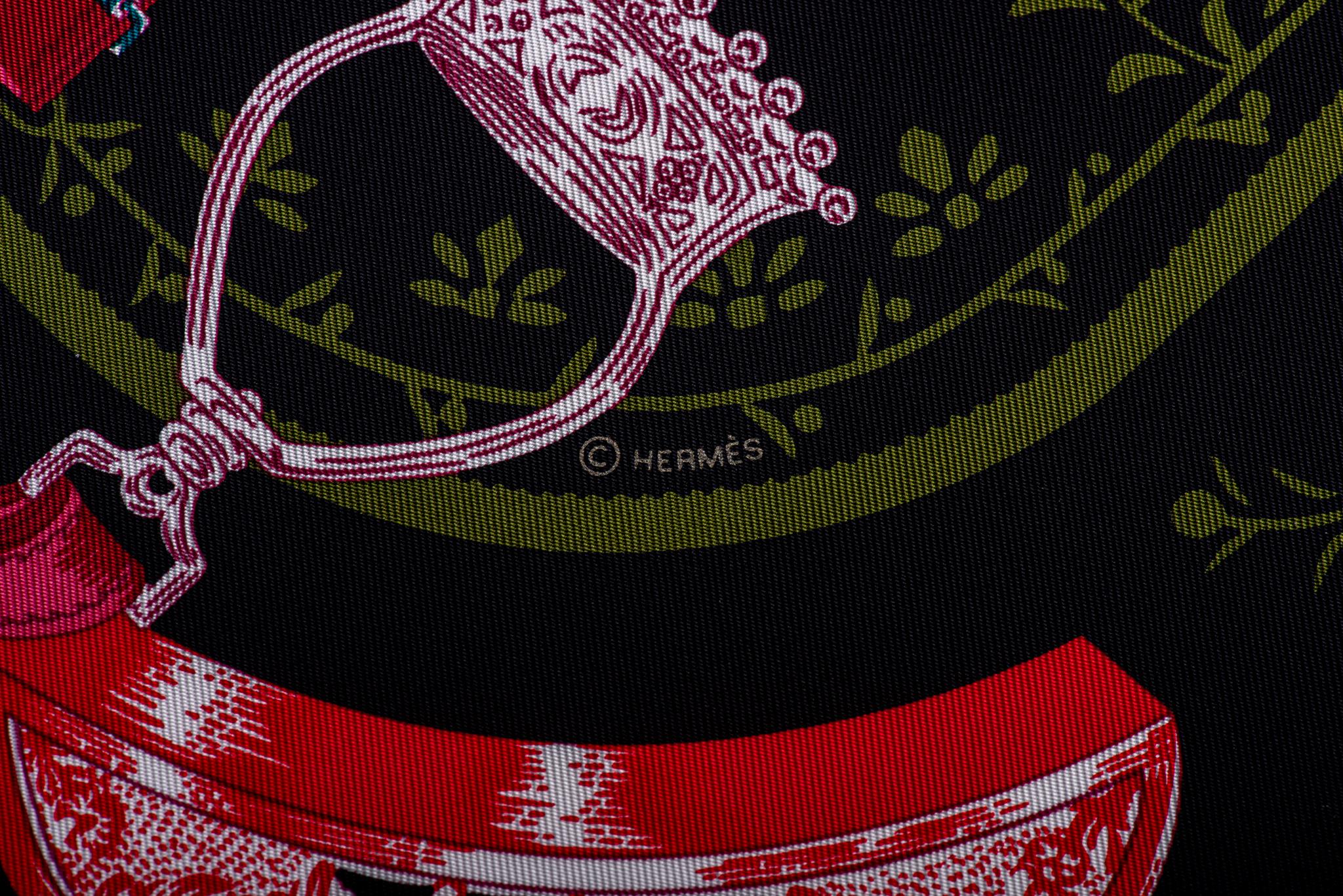 Hermès NIB Negro Etriers Remix Gavroche en Nuevo estado para la venta en West Hollywood, CA