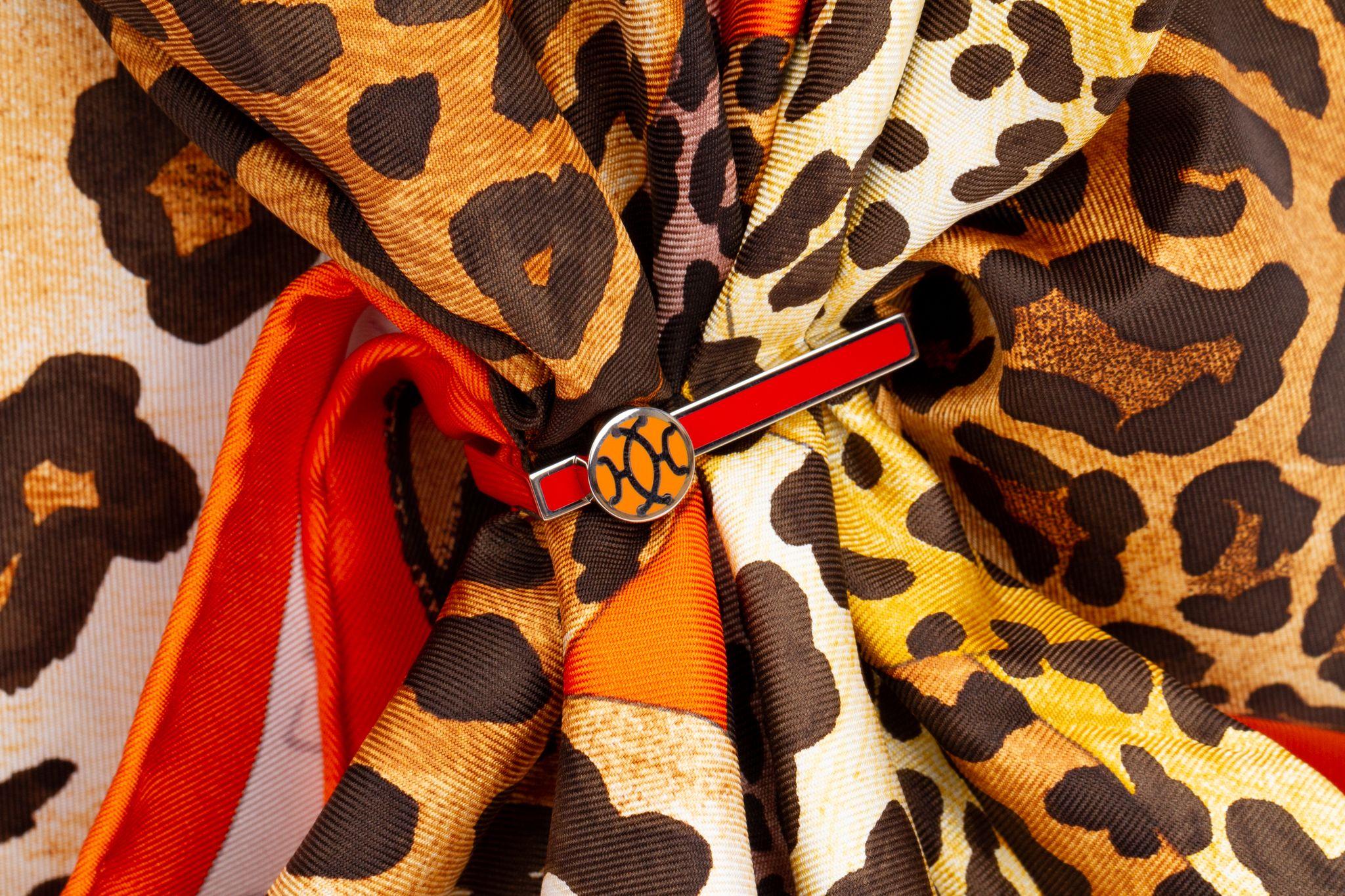 Hermès NIB Enamel Rectangular Scarf Ring In New Condition For Sale In West Hollywood, CA
