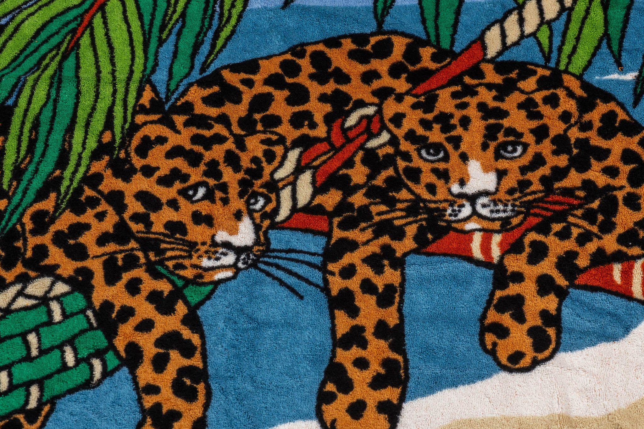 Hermès NIB Ghepards Multicolor Beach Towel In New Condition For Sale In West Hollywood, CA