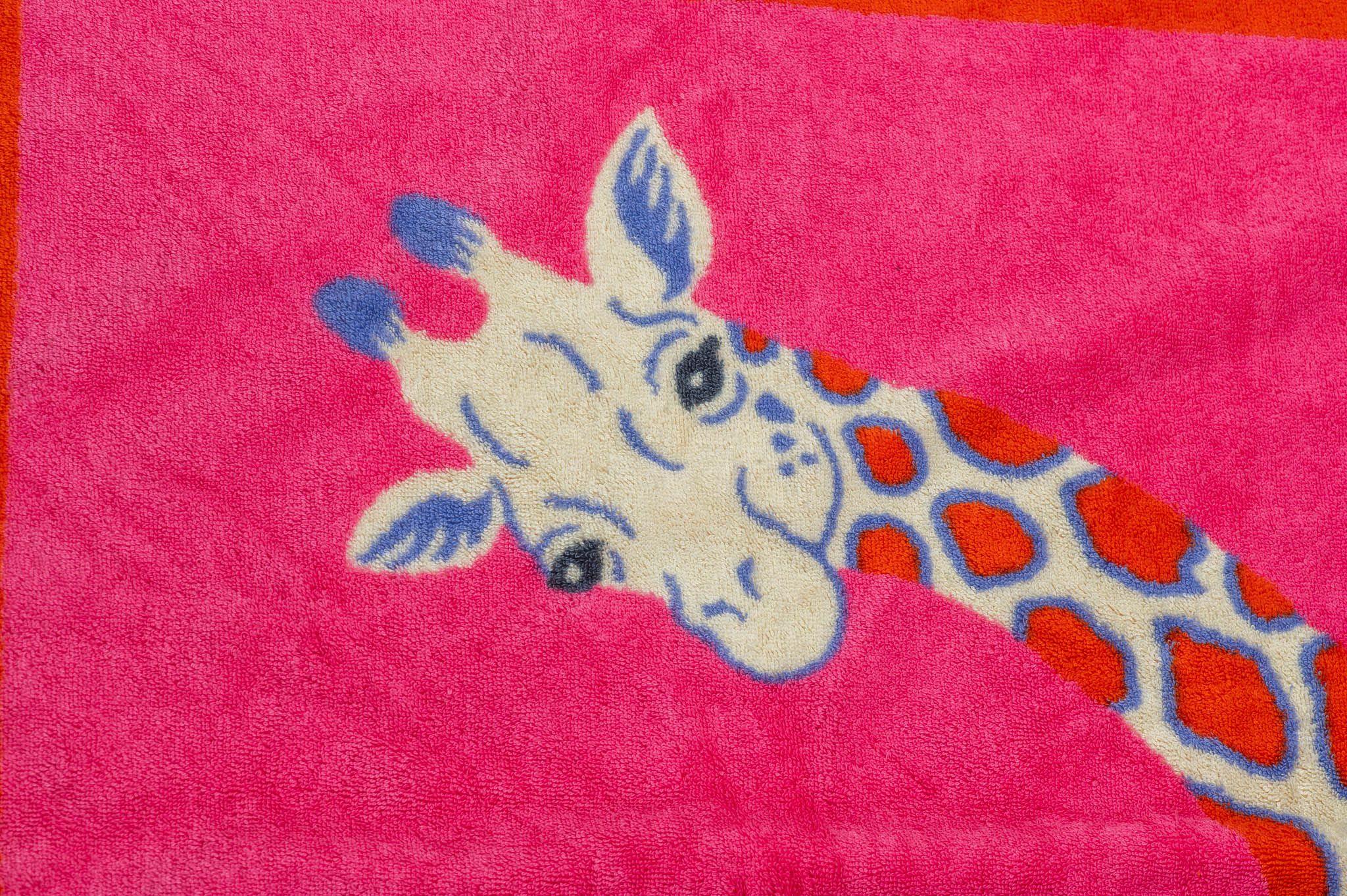 Hermès NIB Girafes Fuchsia Serviette de plage Neuf - En vente à West Hollywood, CA