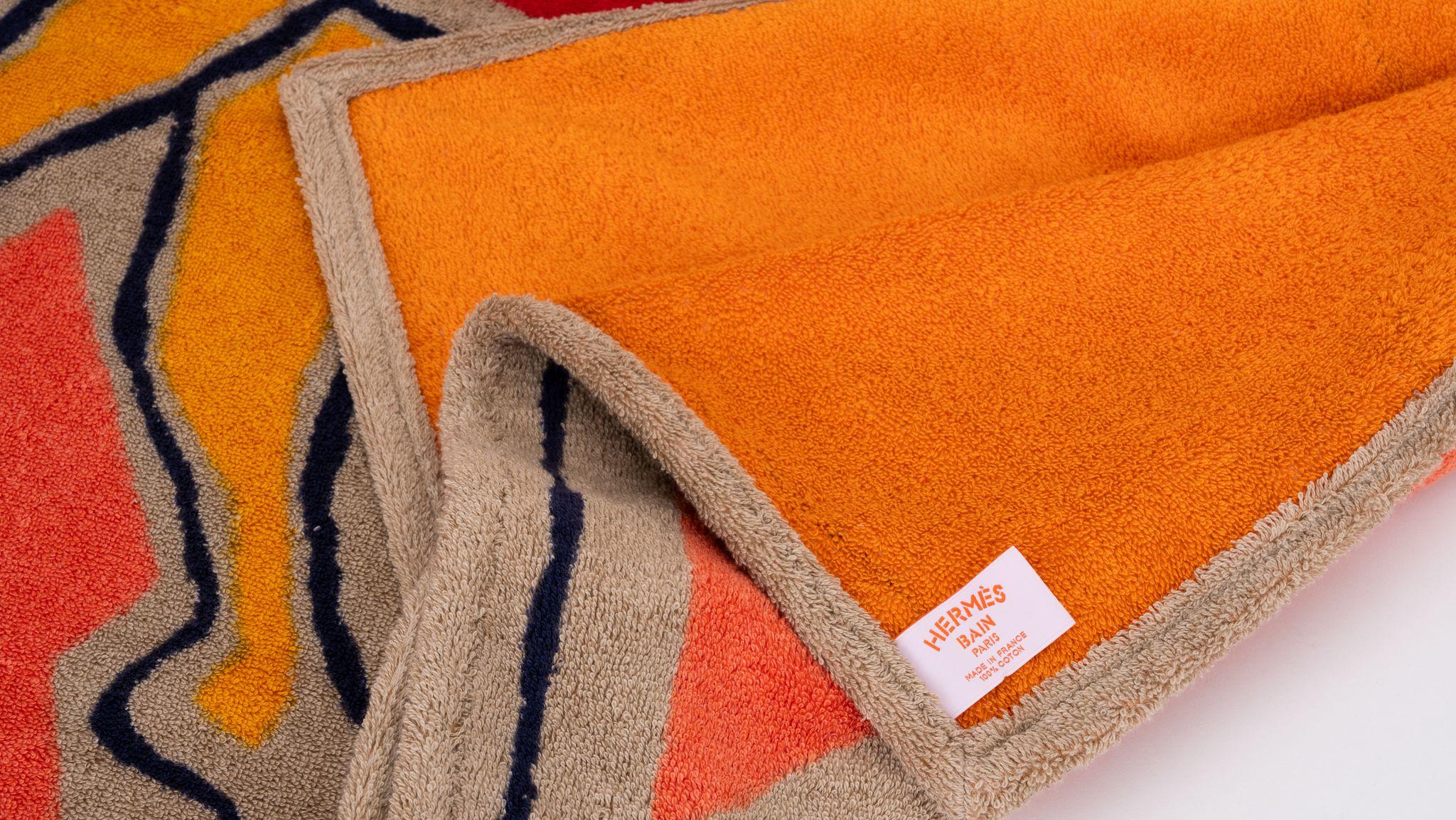 Women's or Men's Hermès NIB Orange Horse Beach Towel For Sale