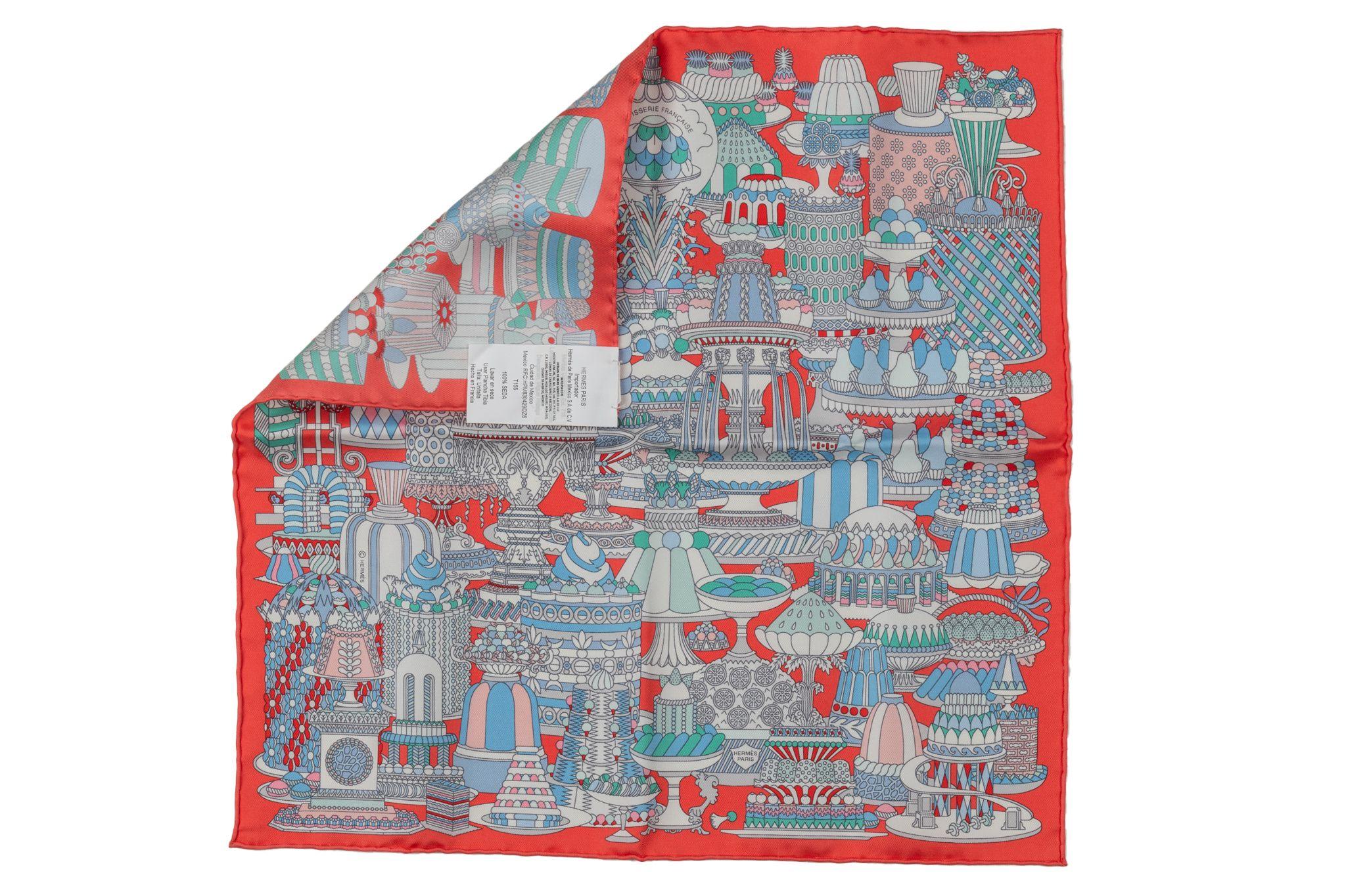 Gris Hermes NIB Echarpe Patisserie Gavroche en vente