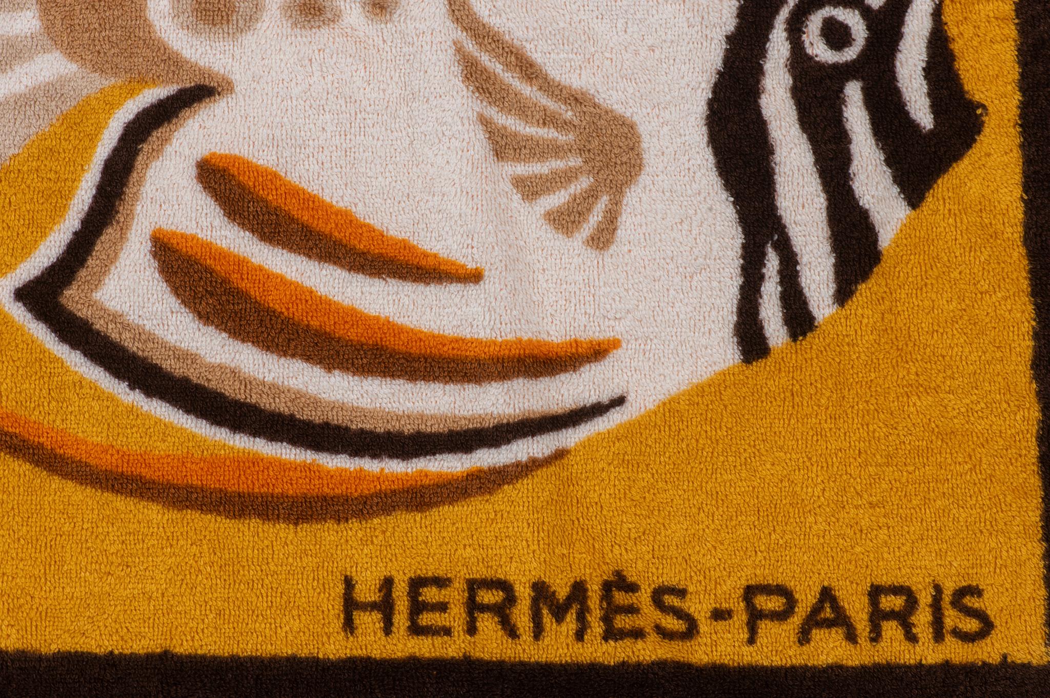Women's or Men's Hermès NIB Yellow Black Fish Beach Towel For Sale