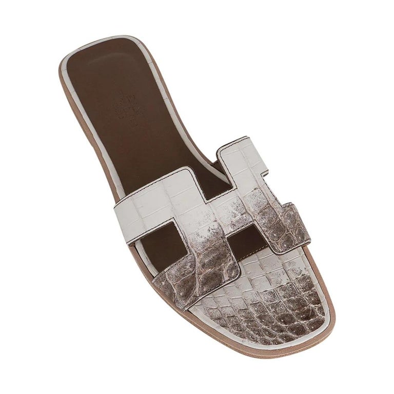 Hermes Niloticus Crocodile Himalaya Blanc Oran Sandals For Sale at