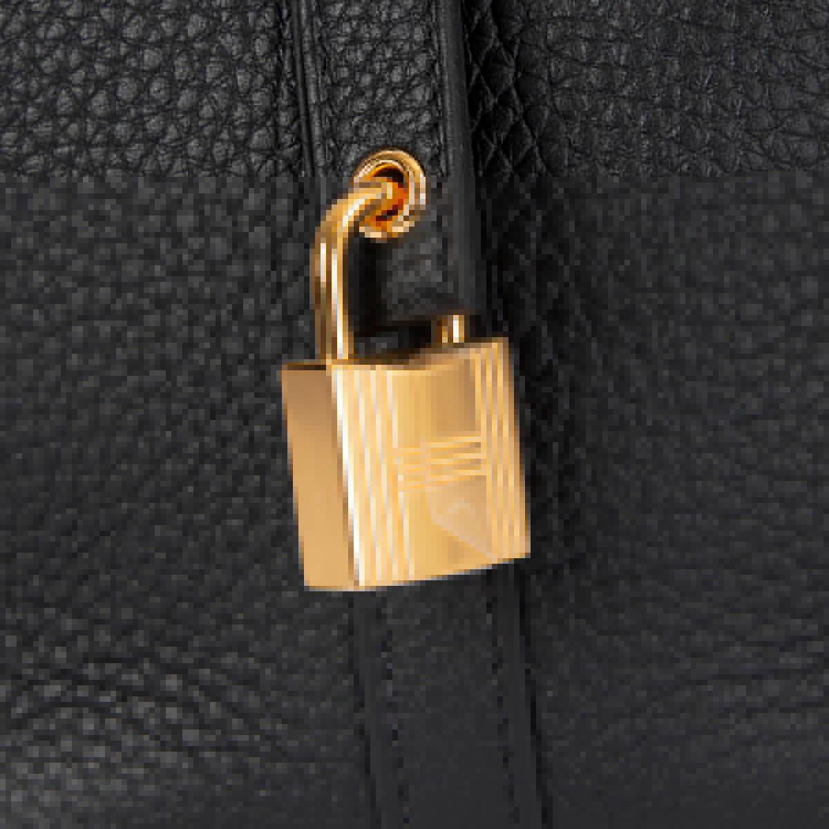 Black HERMES Noir black Clemence leather PICOTIN  LOCK 18 Bag Gold For Sale