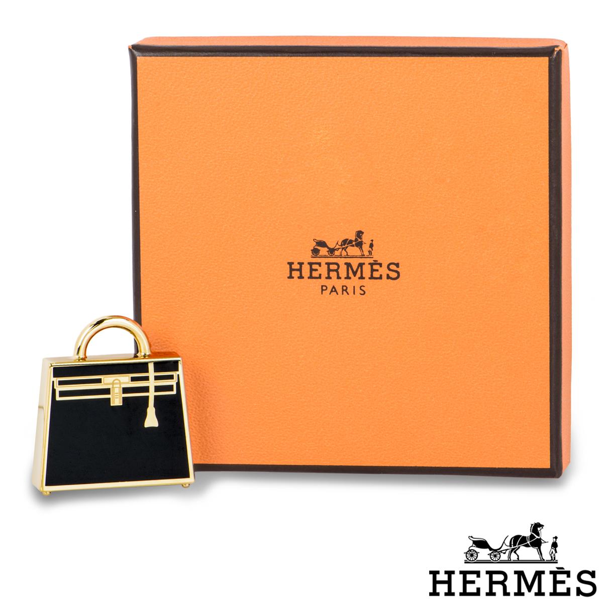 Hermès Noir Curiosite Kelly Laque Charm en vente 1