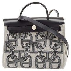 Hermes Noir/Ecru Vache Hunter and Circuit Toile H Plume Herbag Zip 31 Bag