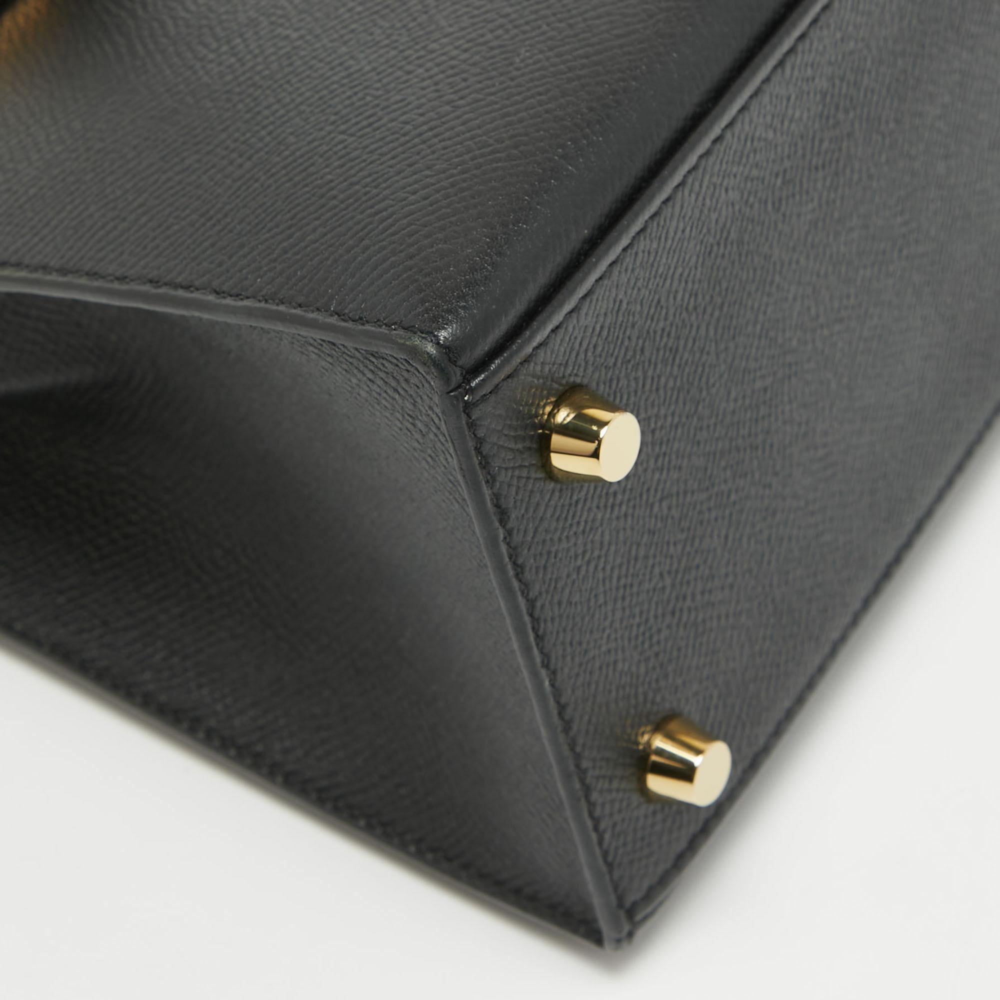 Hermes Noir Epsom Leather Gold Finish Kelly Sellier 25 Bag 7