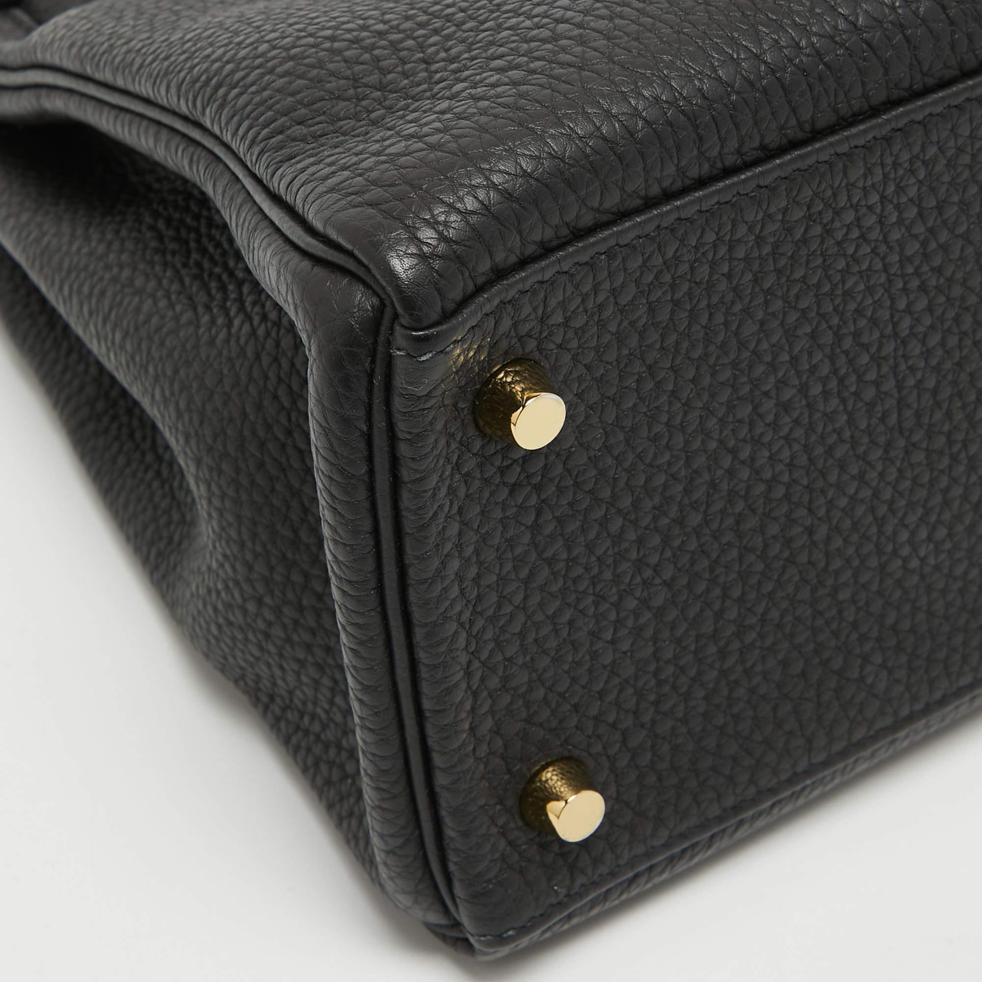 Hermes Noir Togo Leather Gold Finish Kelly Retourne 28 Bag For Sale 2