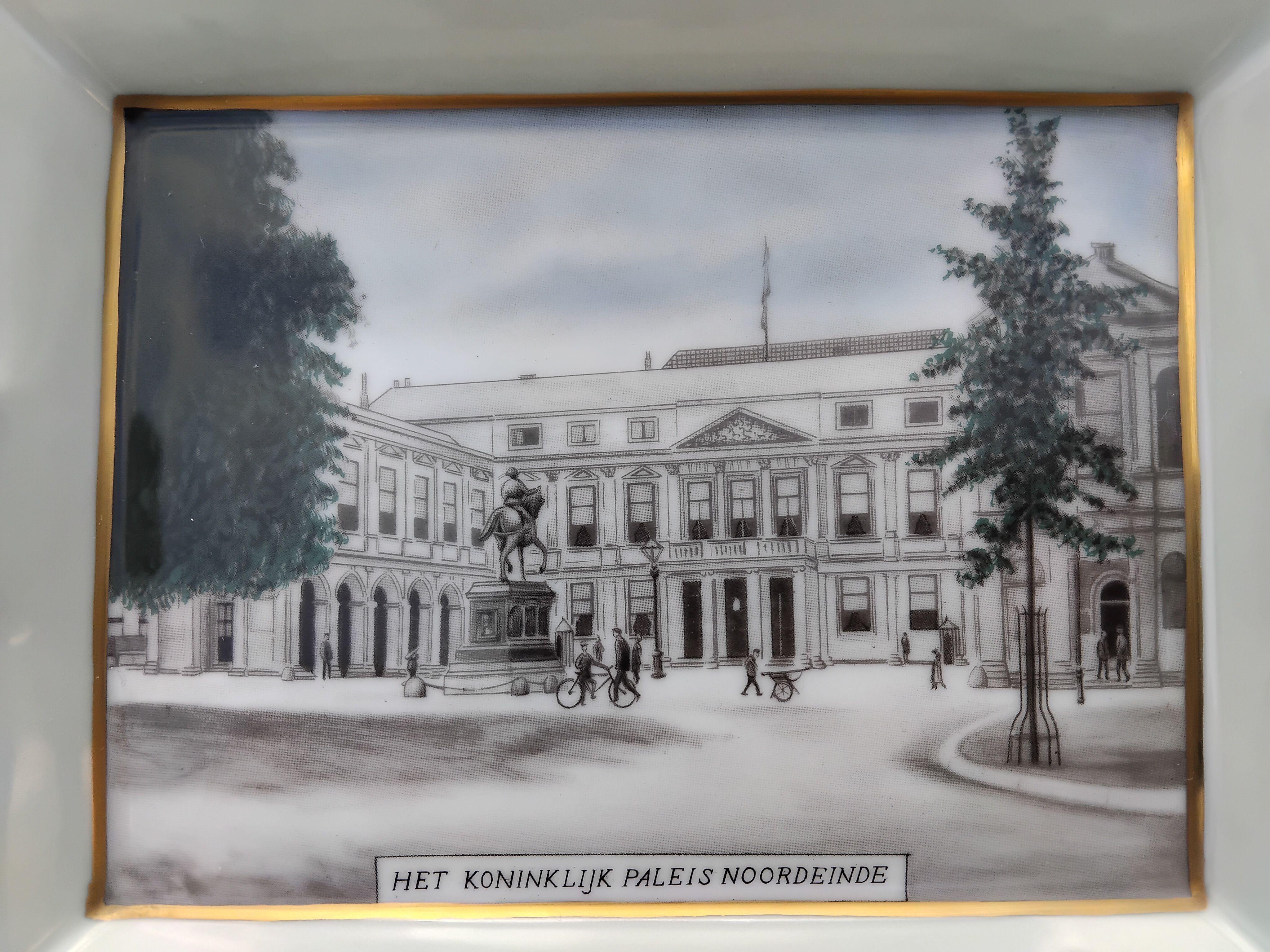 Gris Hermès Noordeinde Paleis Royal Palace Cendrier Porcelaine Or The Netherlands en vente