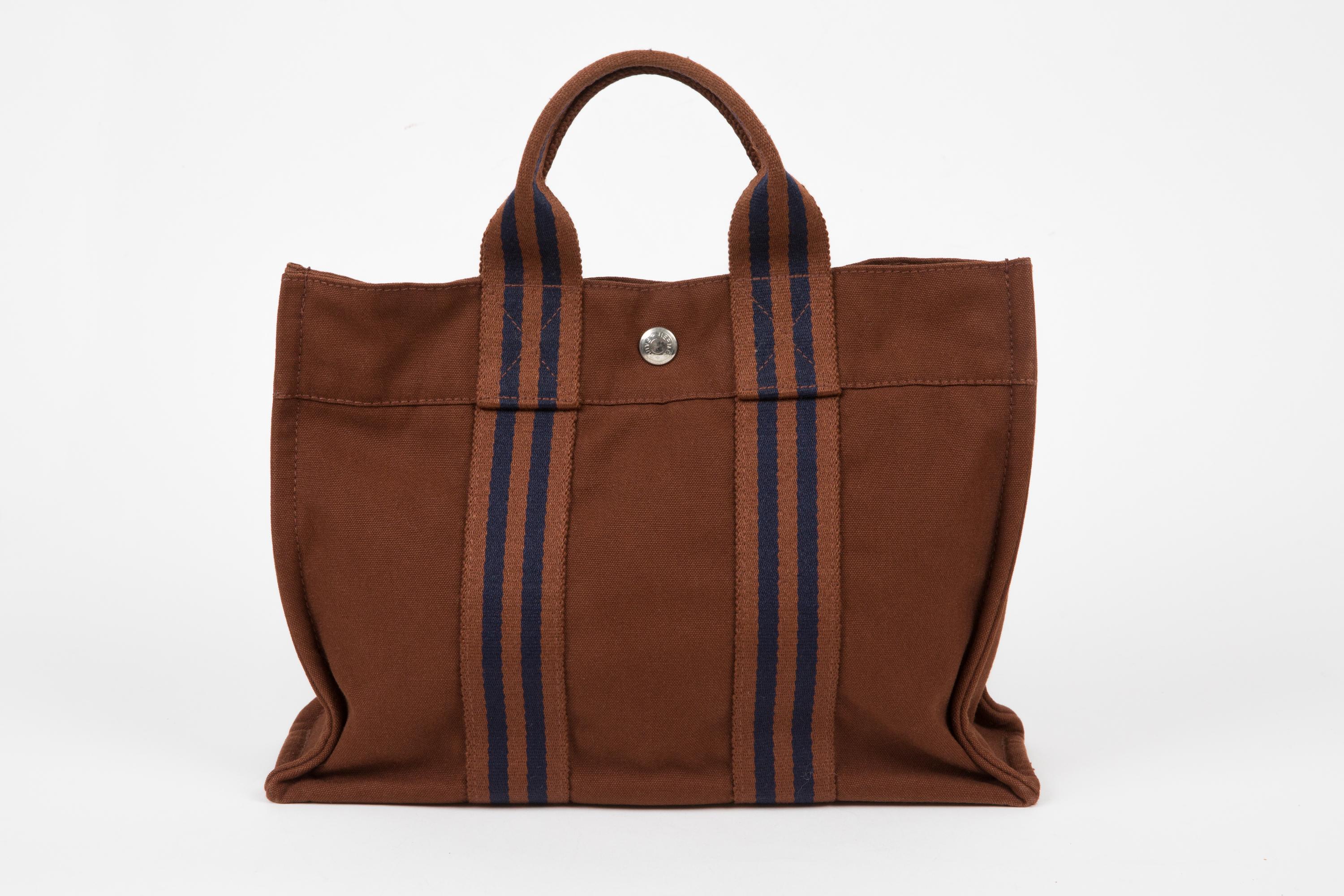 Hermes Nut Cotton Toto PM Tote Bag In Good Condition In Paris, FR