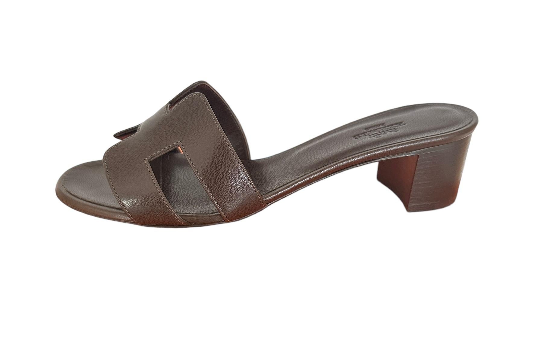 Gray HERMES Oasis Sandals Grey Gris Galet 37.5 New Authentic For Sale