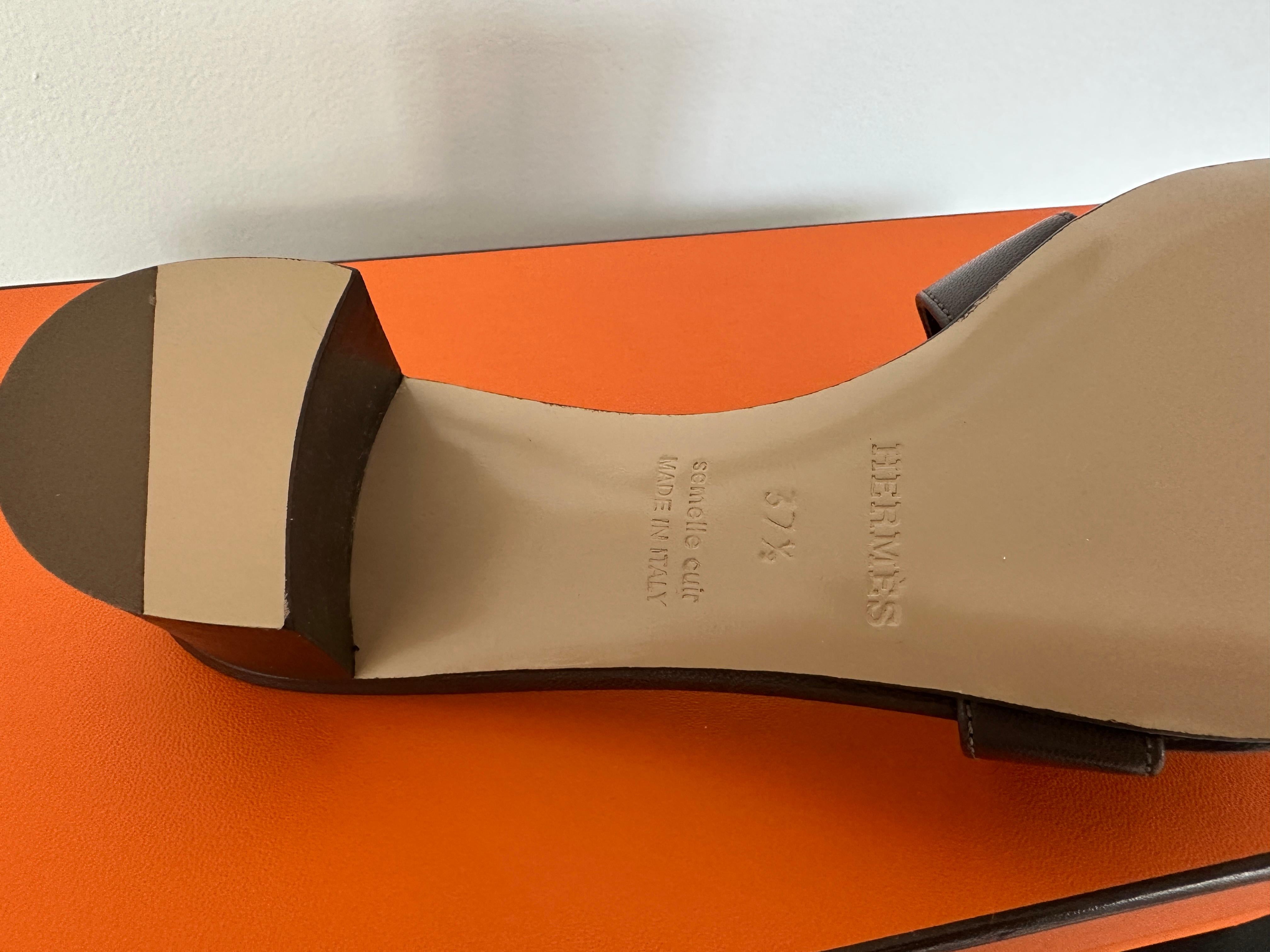 Women's or Men's HERMES Oasis Sandals Grey Gris Galet 37.5 New Authentic For Sale
