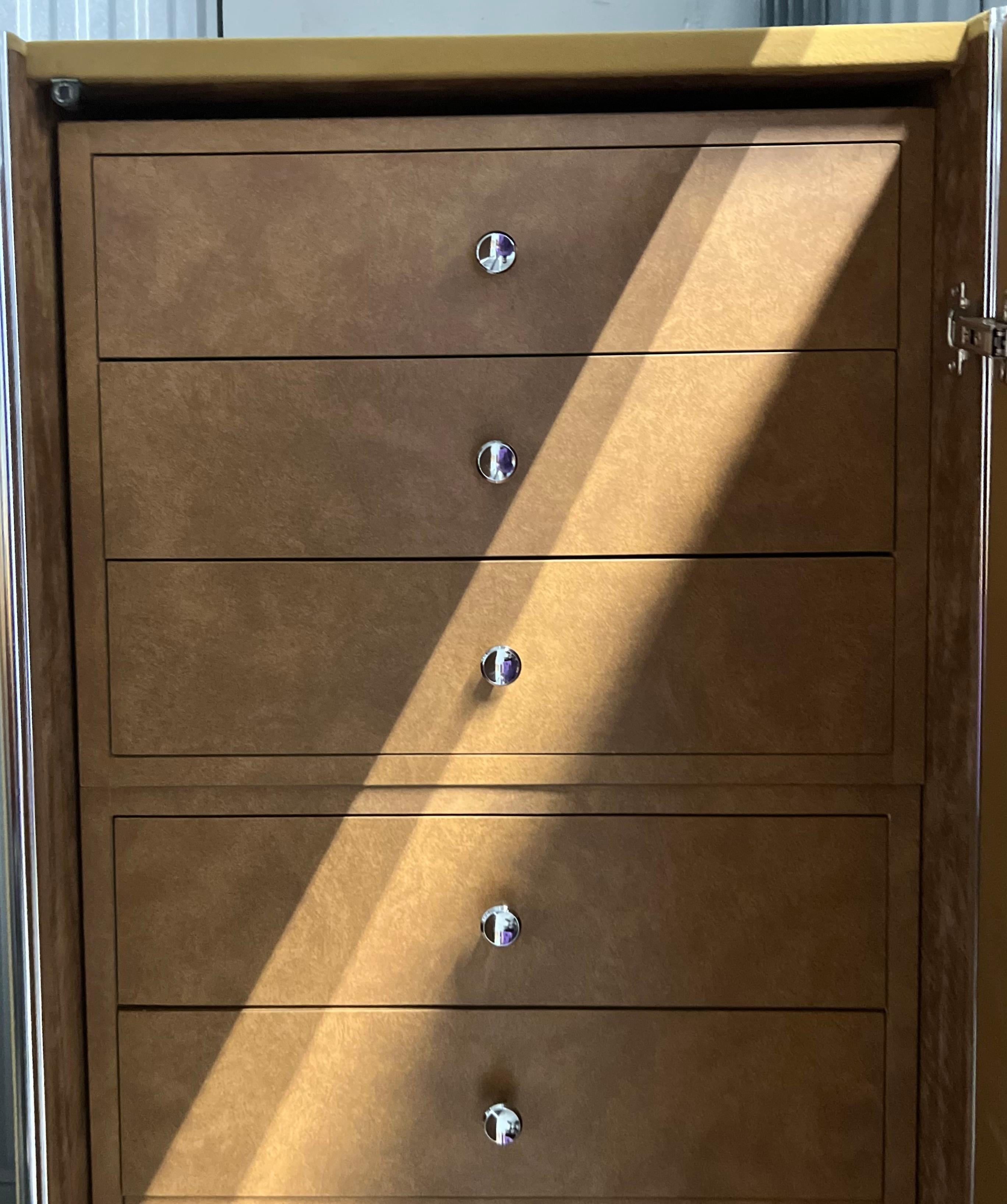 Hermès Tan Leather Chest with Drawers, Cabinet, Guido Faleschini, Italy, 1970s In Good Condition In Brooklyn, NY