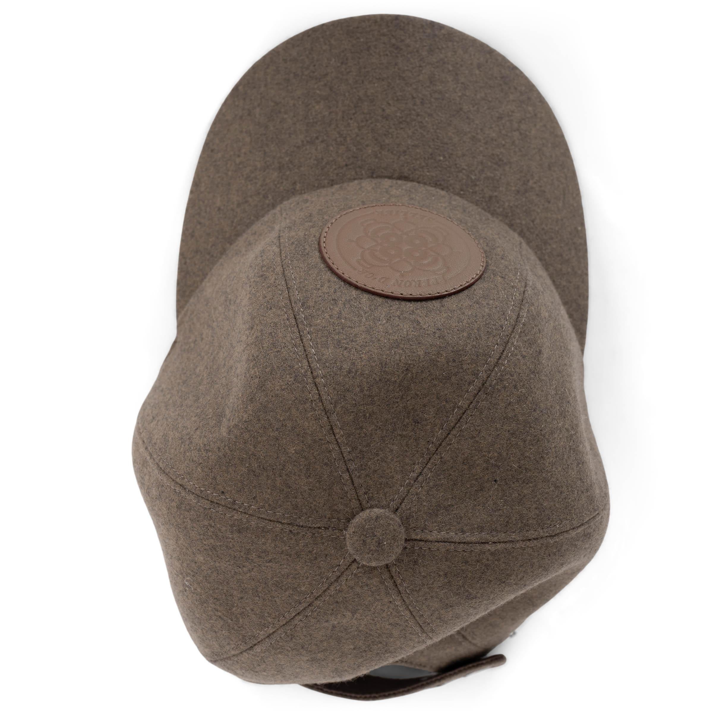 HERMES olive cashmere SERENA EPERON D'OR Baseball Cap Hat 56 For Sale 1