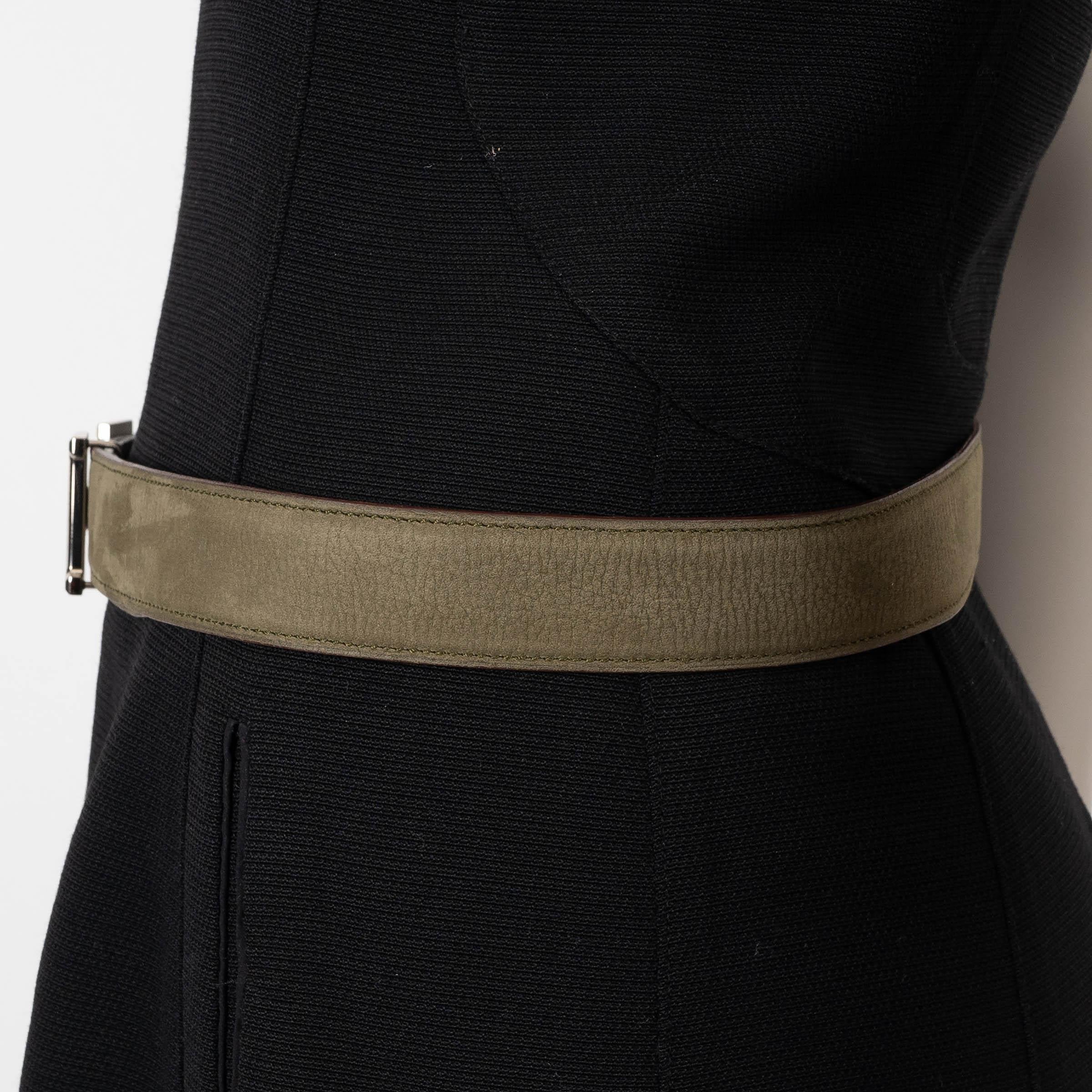 HERMES olive & Ebene suede & leather 32MM REVERSIBLE H STRIEE Buckle Belt 85 In Excellent Condition For Sale In Zürich, CH