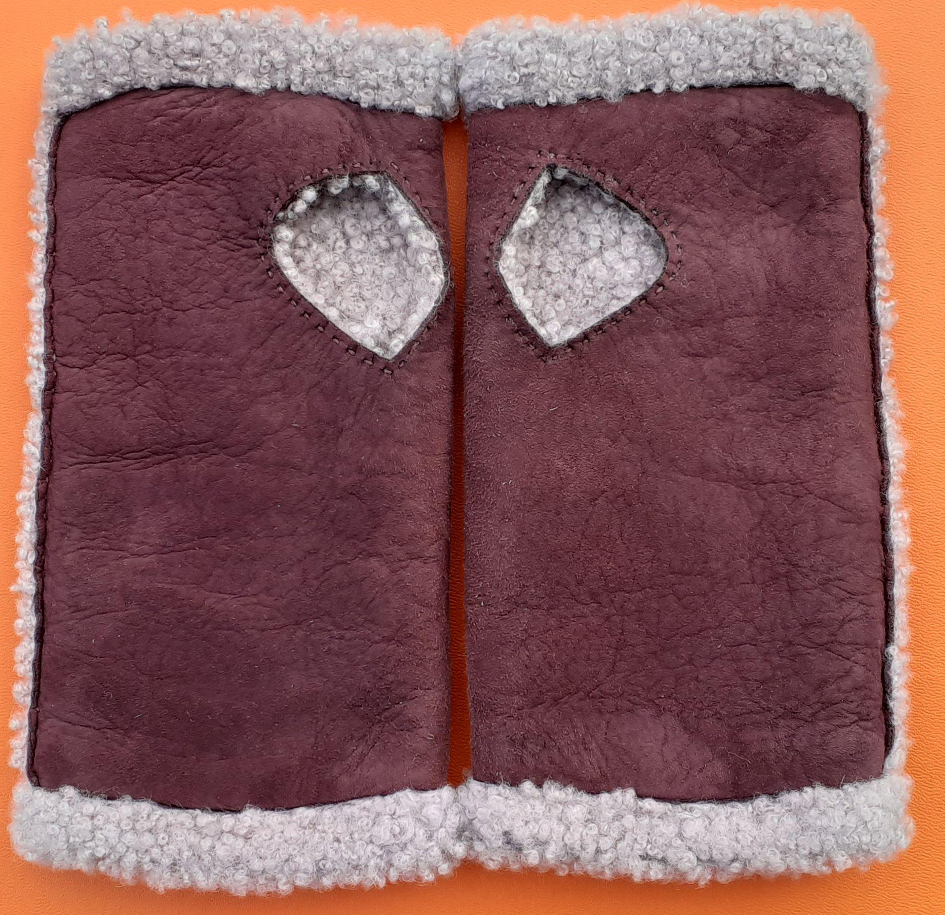 Hermès Open Gloves Mittens Teddy Plush Shearling Leather Wool Purple Size 6.5 For Sale 1