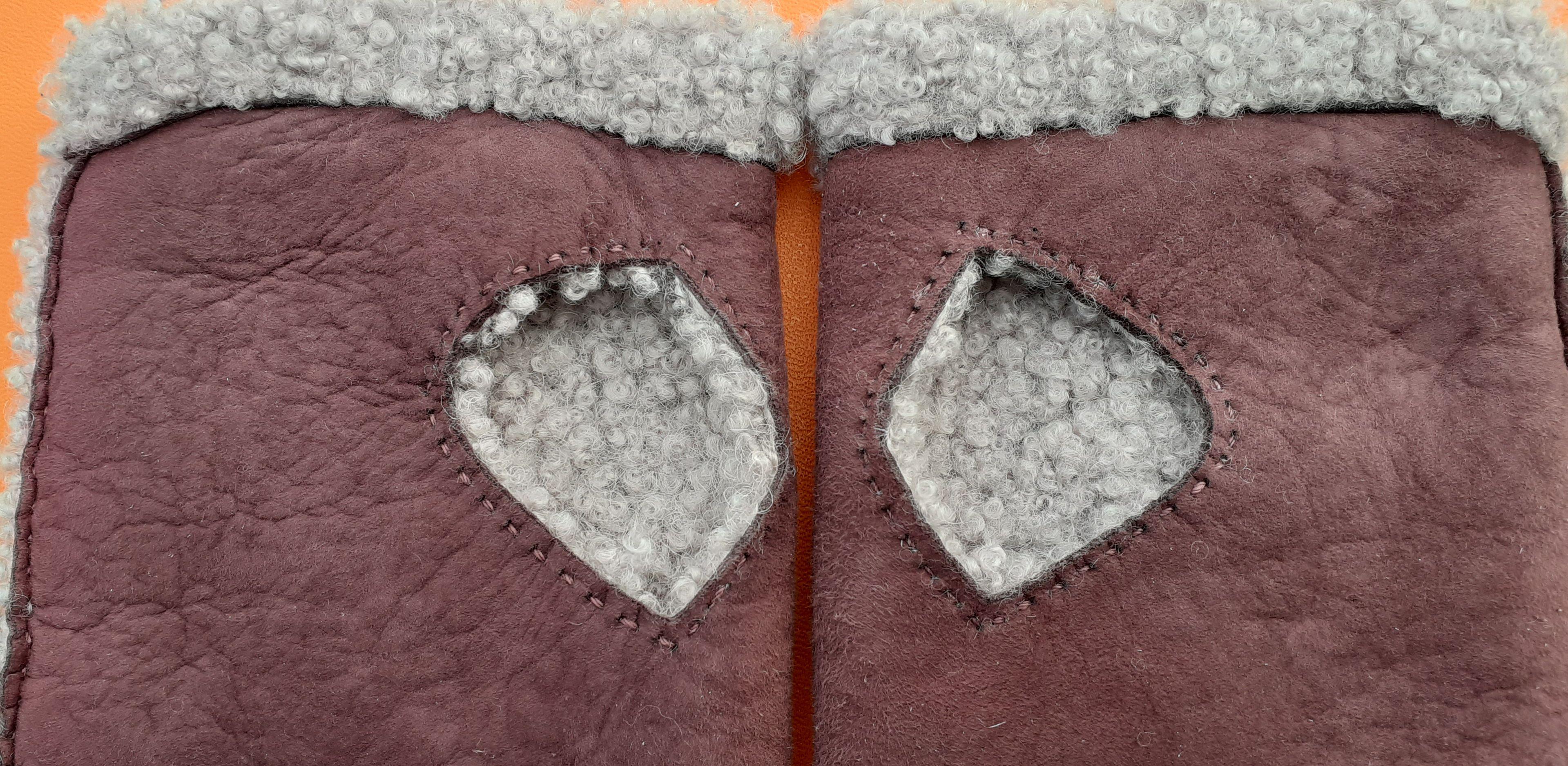 Hermès Open Gloves Mittens Teddy Plush Shearling Leather Wool Purple Size 6.5 For Sale 2