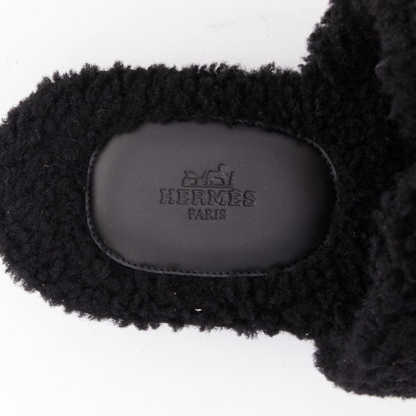 HERMES Oran noir shearling H cut out flat block sandals EU41.5 en vente 4