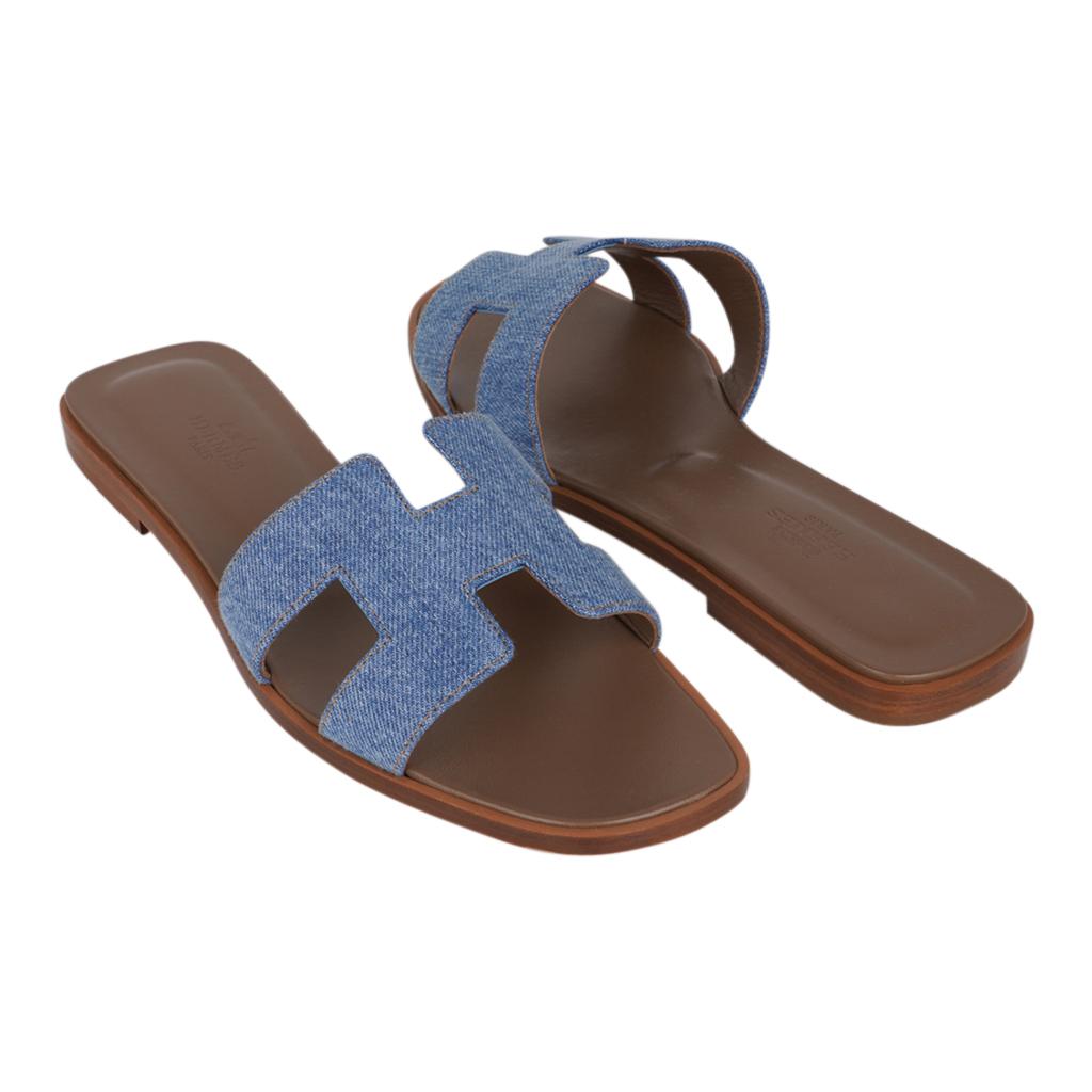 Gray Hermes Oran Denim Sandal Limited Edition Flat Shoes 38 / 8 New w/Box