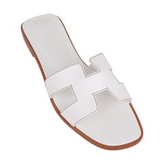 Hermes Oran Flat Sandal Blanc w/ Havane Topstitch 40 / 10