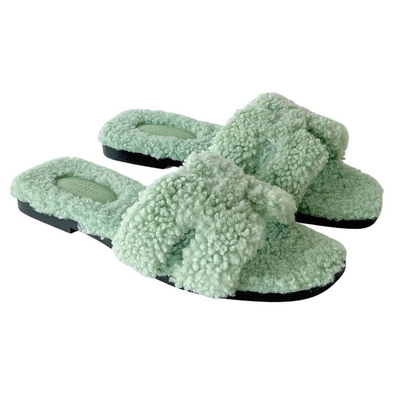 Hermes Oran Fur Woolskin Sandals In Light Green (Vert) Size 38.5 at 1stDibs
