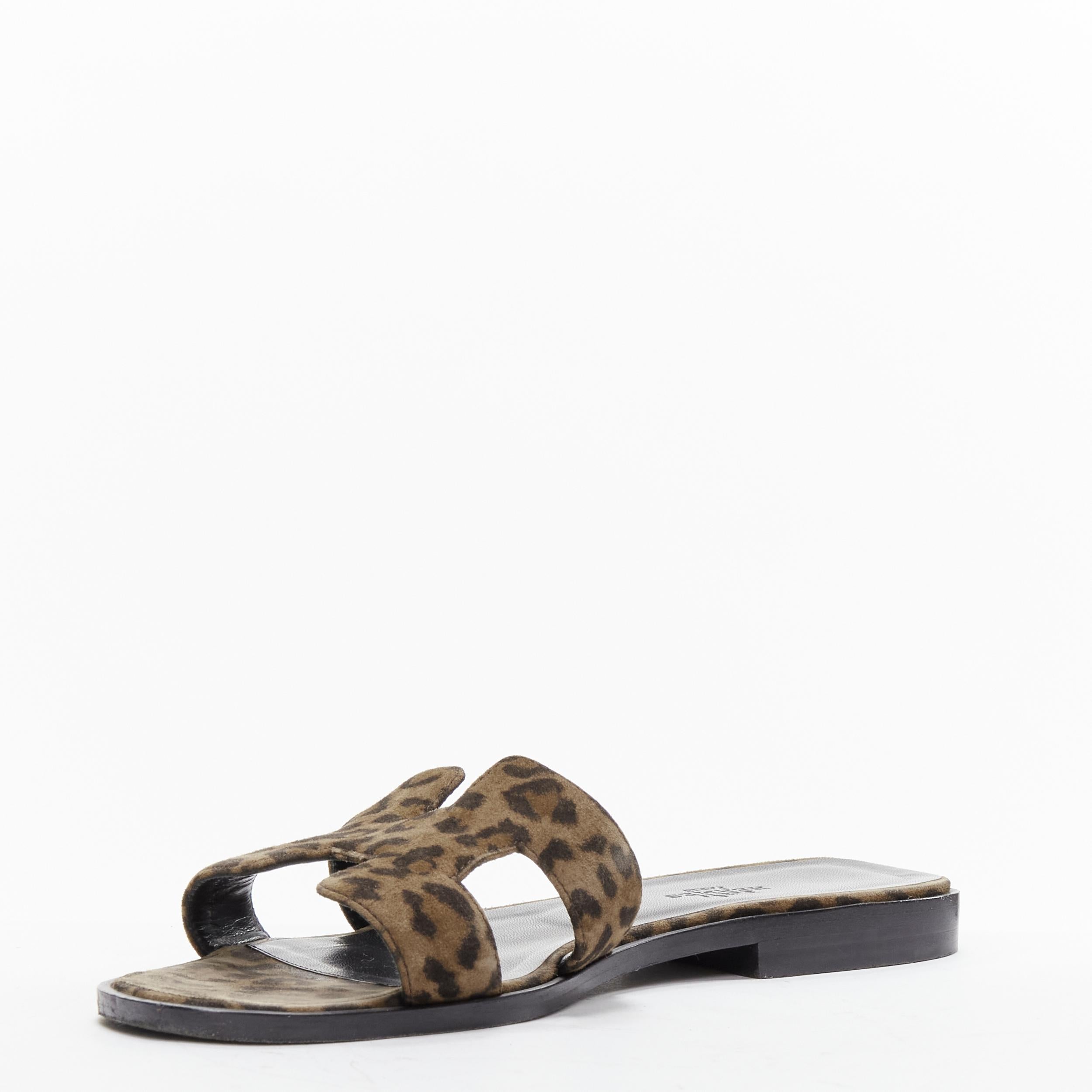 HERMÈS Sandales Oran H en cuir marron à imprimé léopard avec logo EU37 Bon état - En vente à Hong Kong, NT