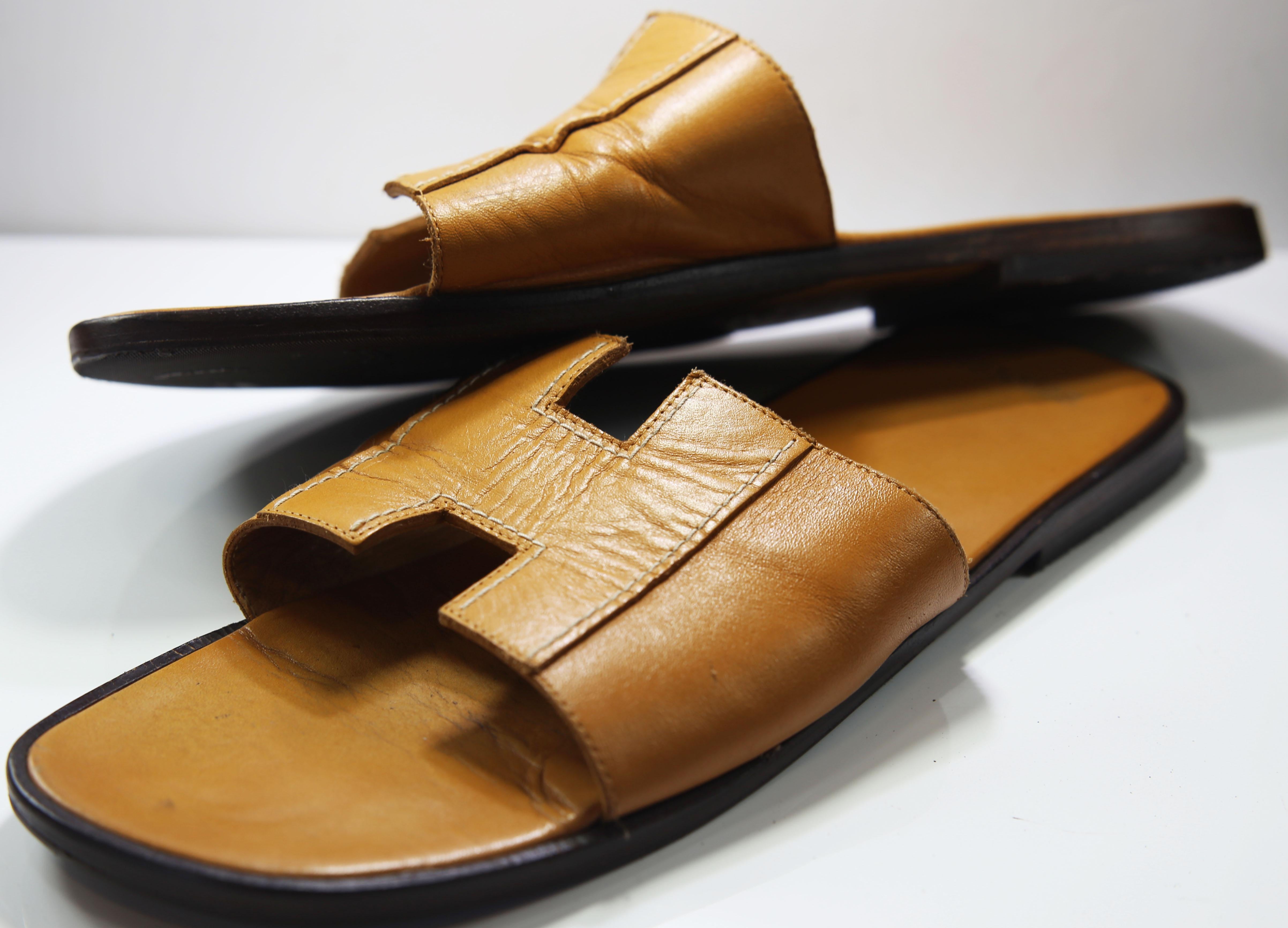 Brown Hermes Oran Leather Slide