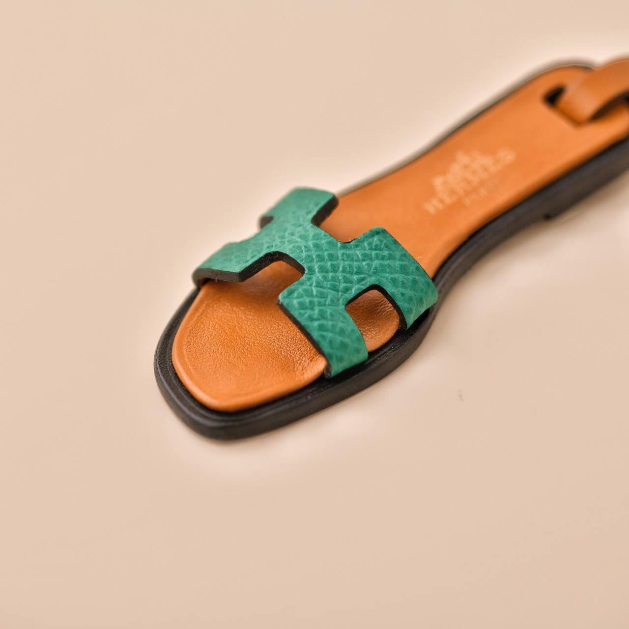 Women's or Men's Hermès Oran Nano Leather Bag Charm For Sale