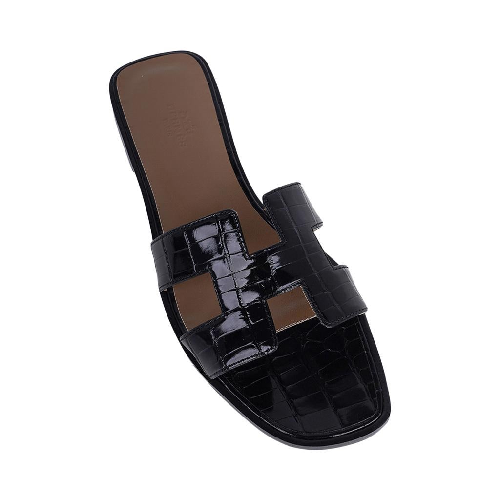 Hermes Oran Sandal Black Alligator Flat Slides 39 / 9 New w/Box In New Condition For Sale In Miami, FL