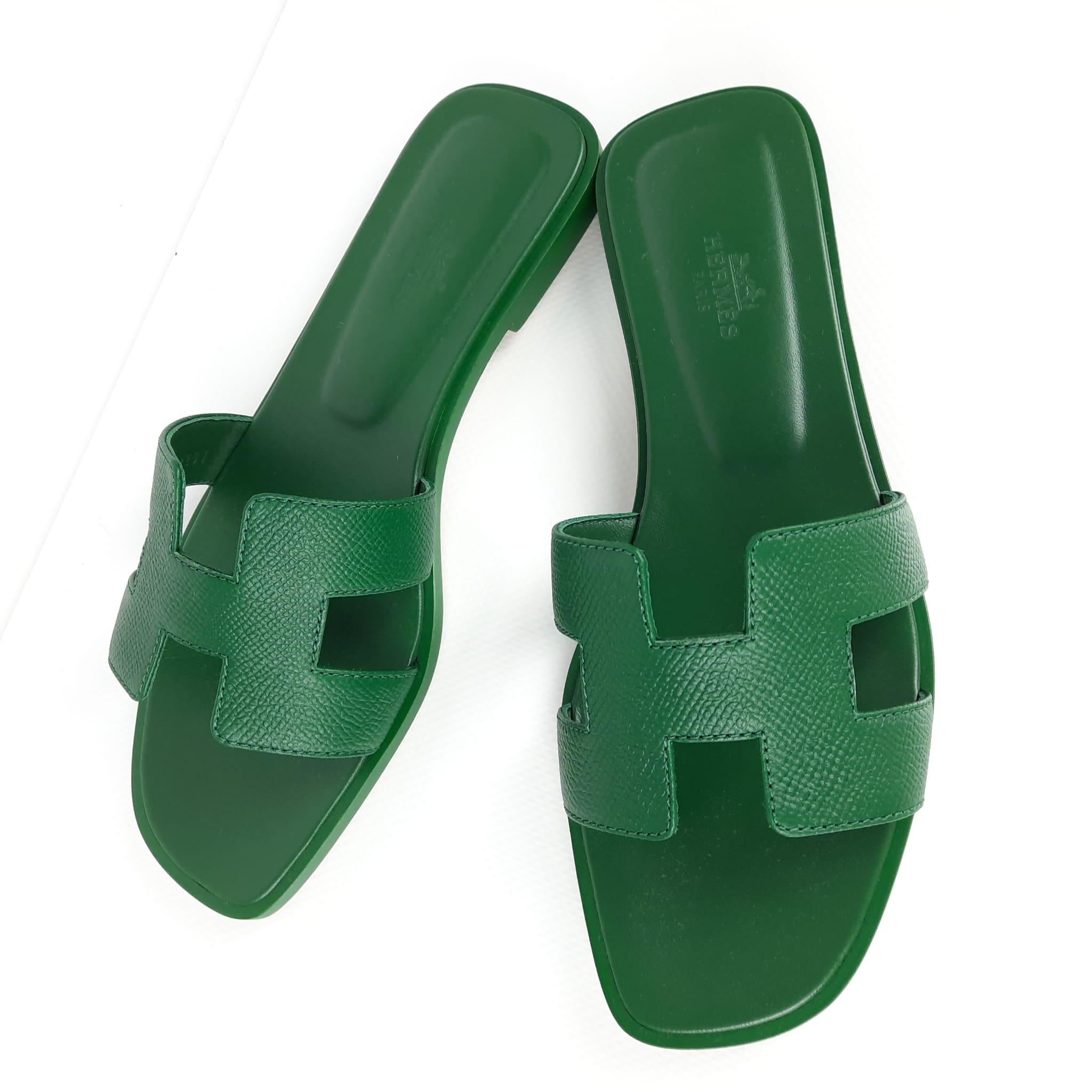 Sandales Oran d'Hermès  Cactus en cuir de veau Epsom Vert, taille 37.5 1