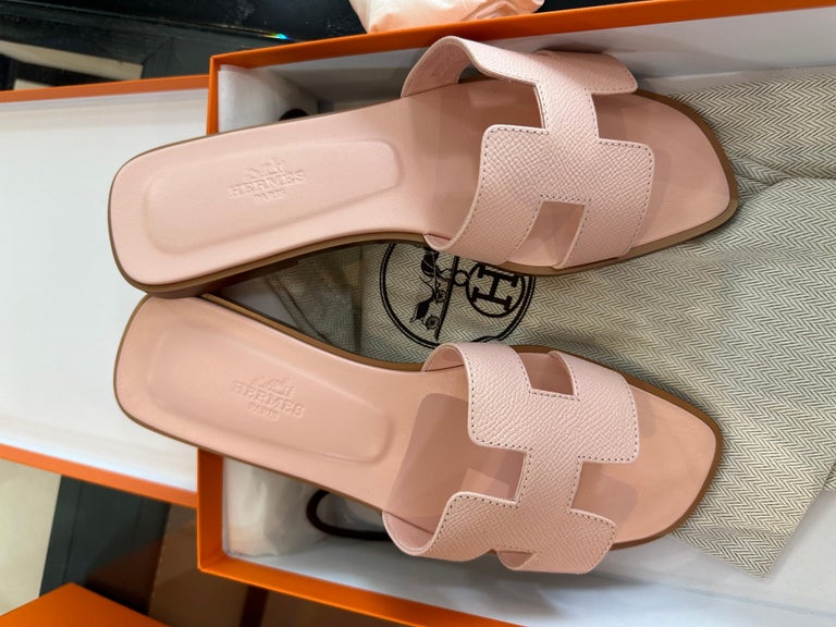 Size 38EU NEW Hermes Rose Pale Epsom Calfskin Oran Sandals w