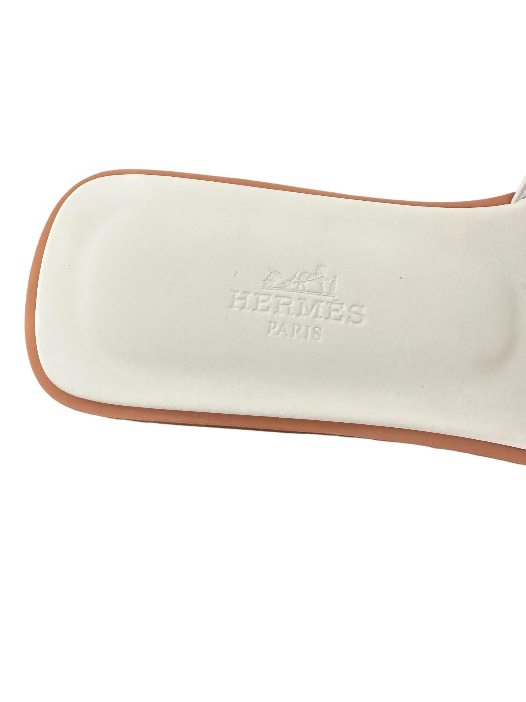 Hermès Oran Weiße Sandalen Größe 36 Neu für Damen oder Herren im Angebot