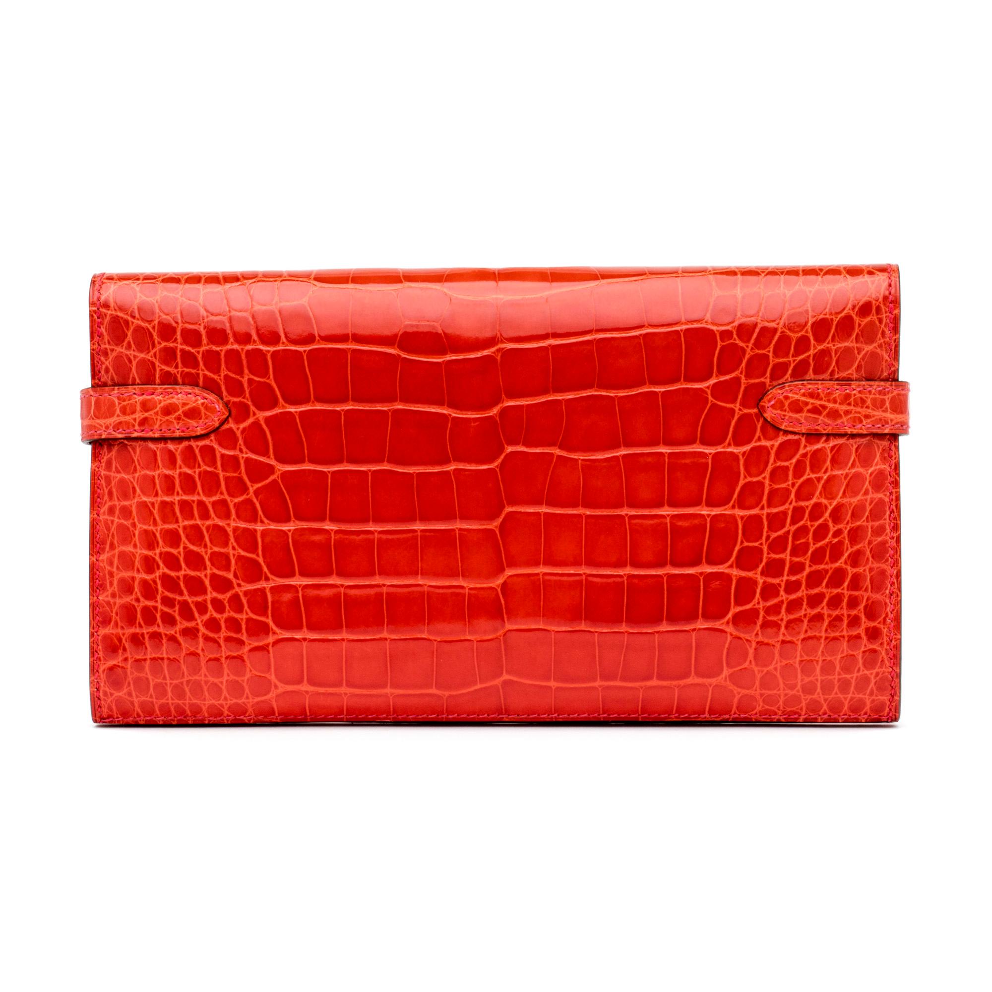 Hermés Orange Alligator Clutch (Rot) im Angebot