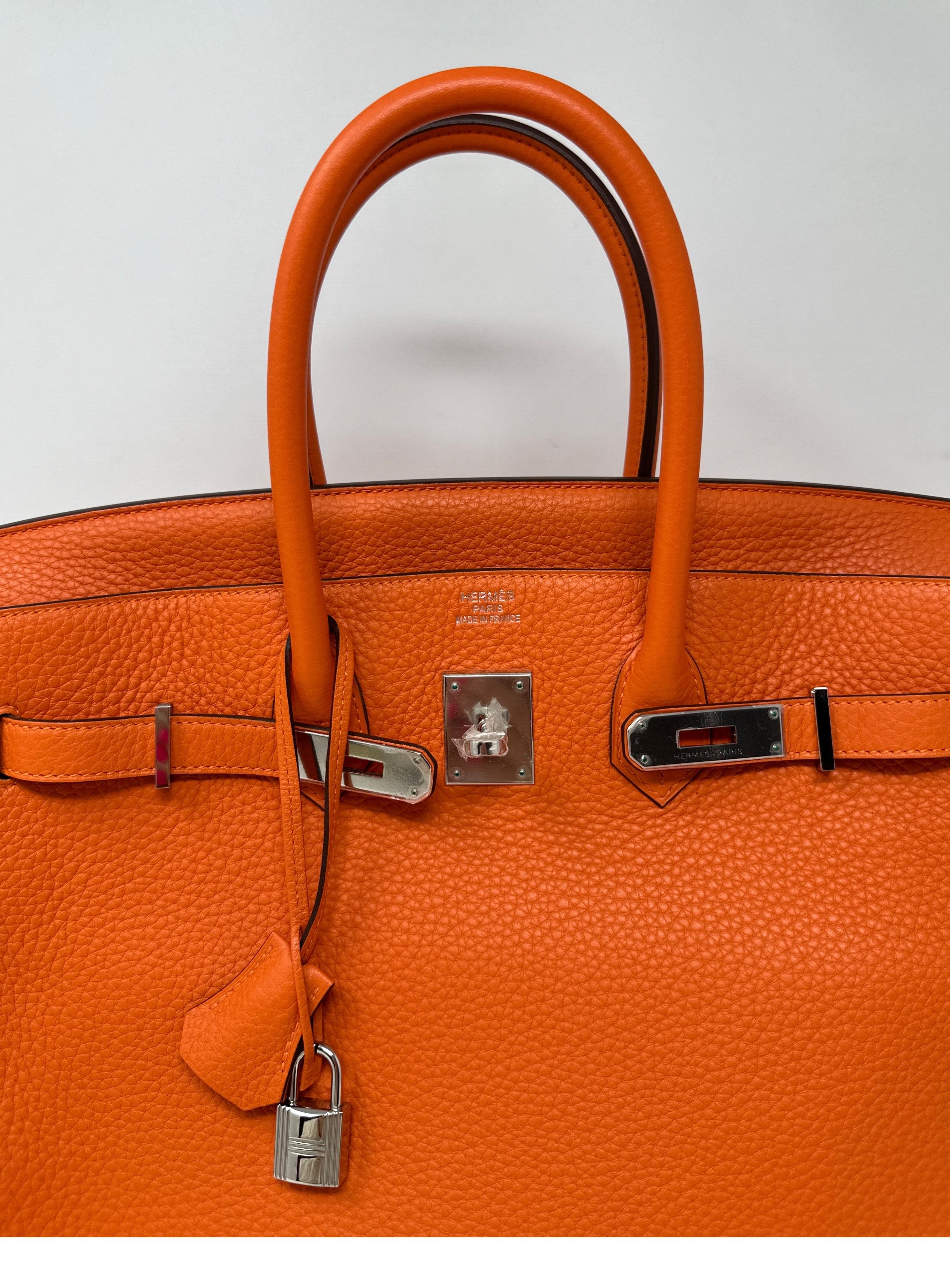 Hermes Orange Birkin 35 Bag  In Excellent Condition For Sale In Athens, GA