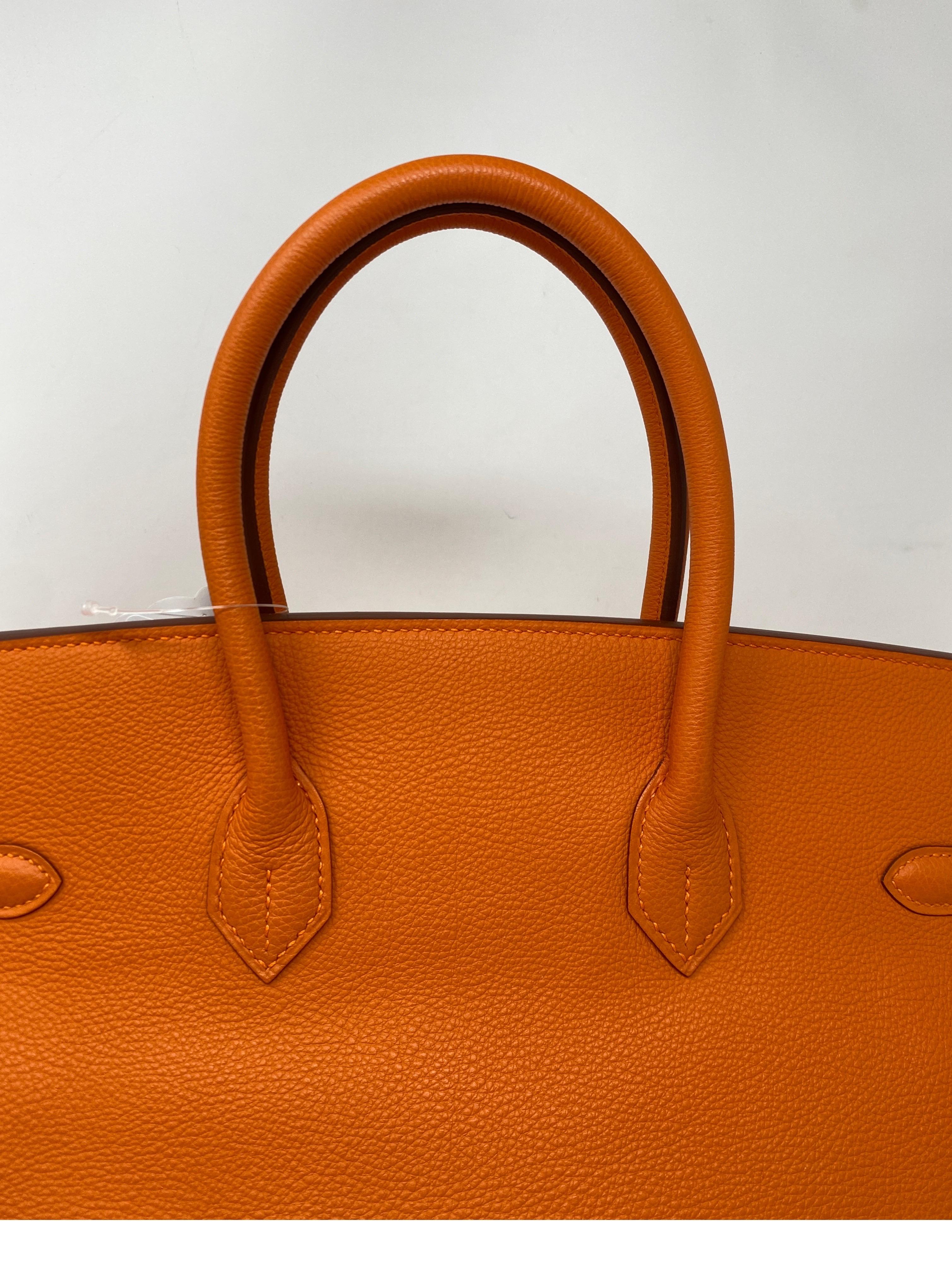 Hermes Orange Birkin 35 Bag  In Excellent Condition In Athens, GA