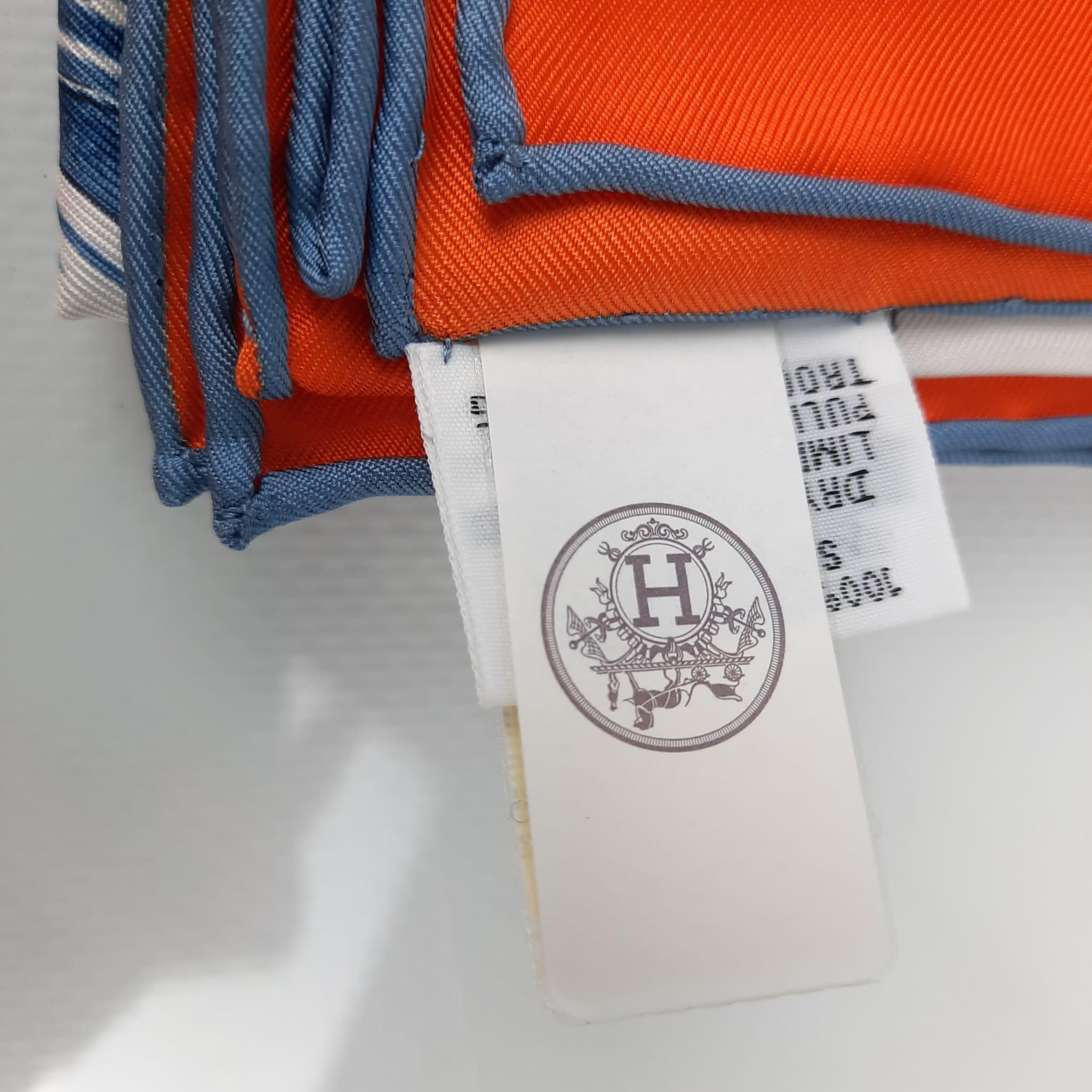 Hermes Orange / Blanc / Rouille Cavalcades scarf 90 In New Condition In Nicosia, CY