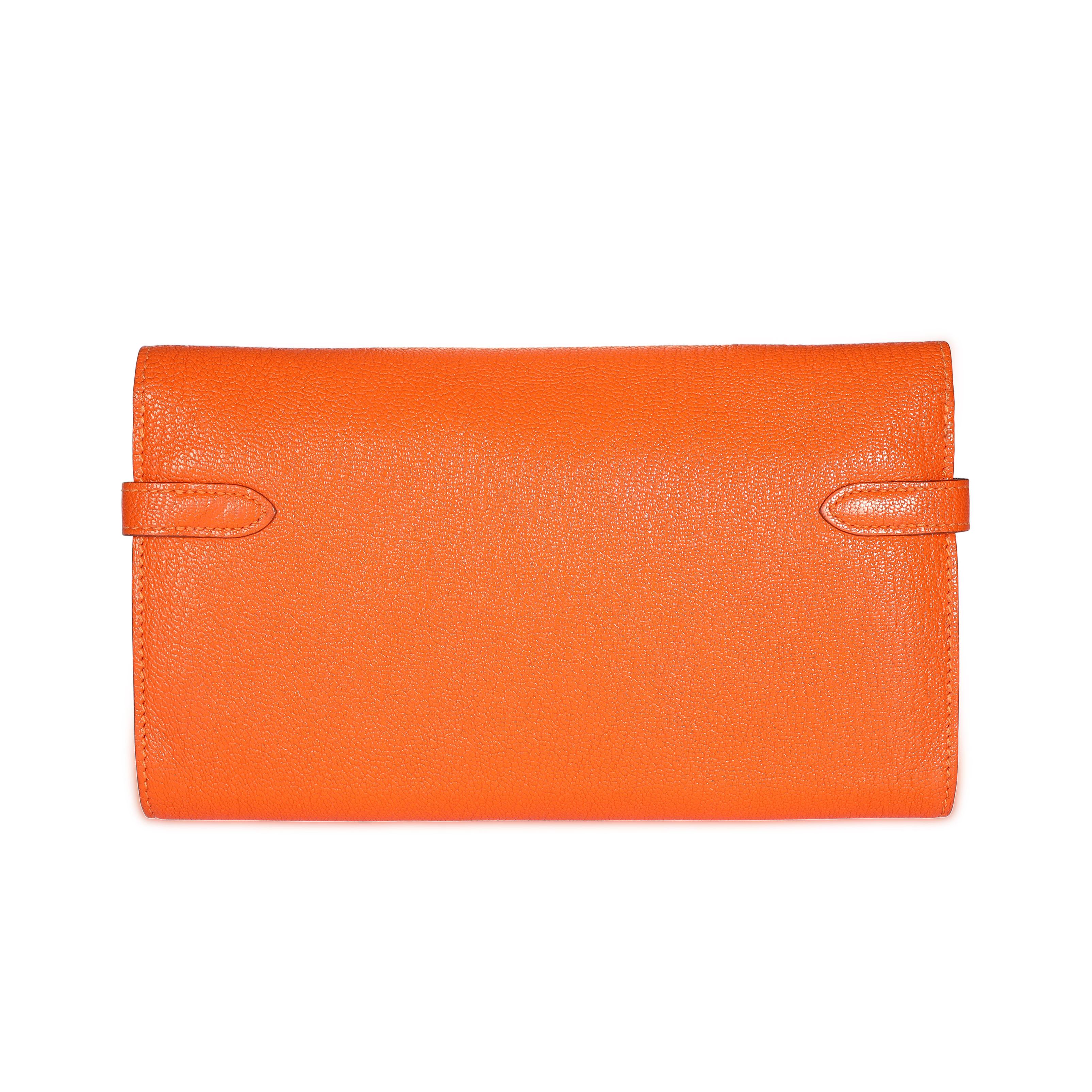 Hermès Orange Chévre Mysore Kelly Wallet with Palladium Hardware In Excellent Condition In New York, NY