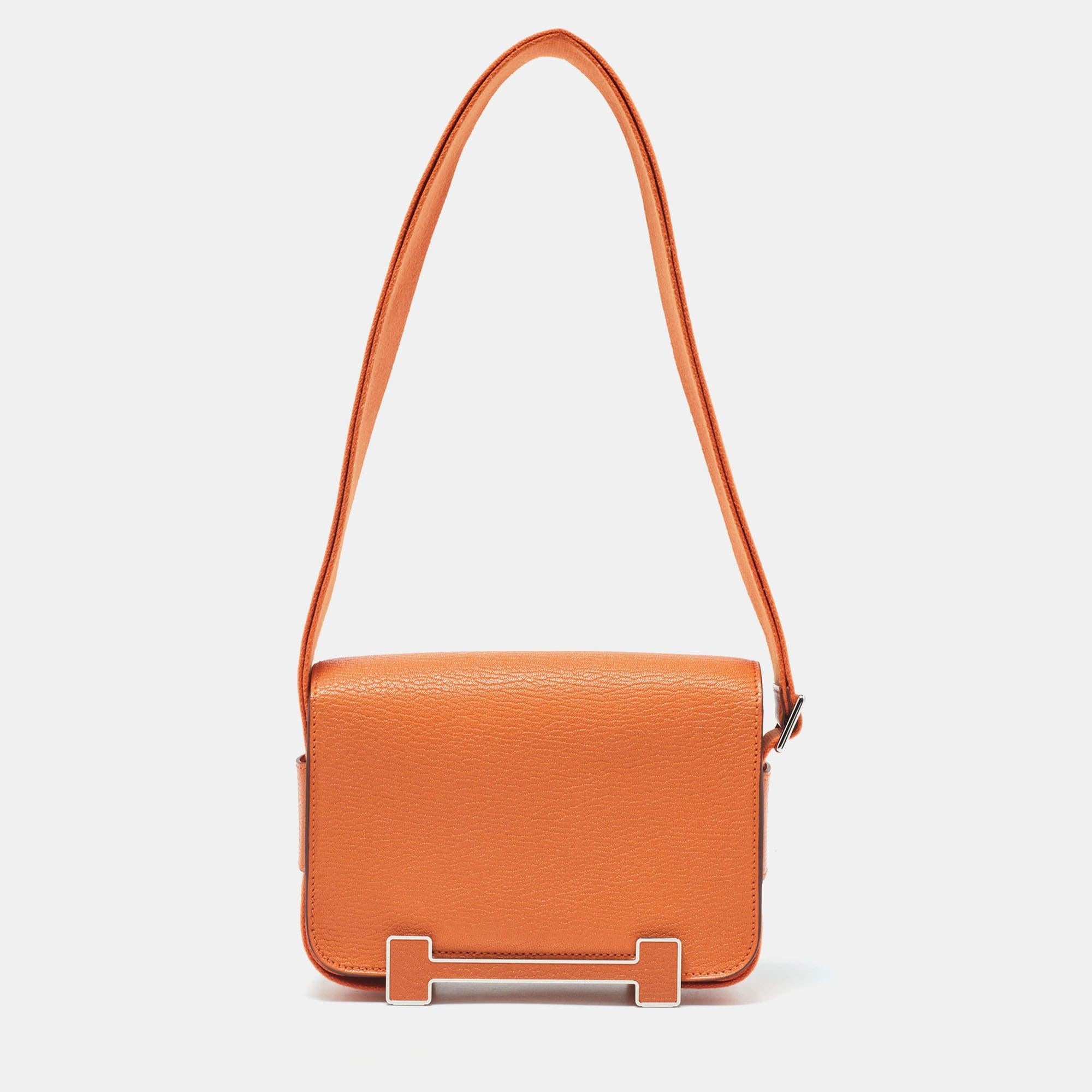 Hermès Orange Chèvre Mysore Leather Palladium Finish Geta Sangle Bag In New Condition In Dubai, Al Qouz 2