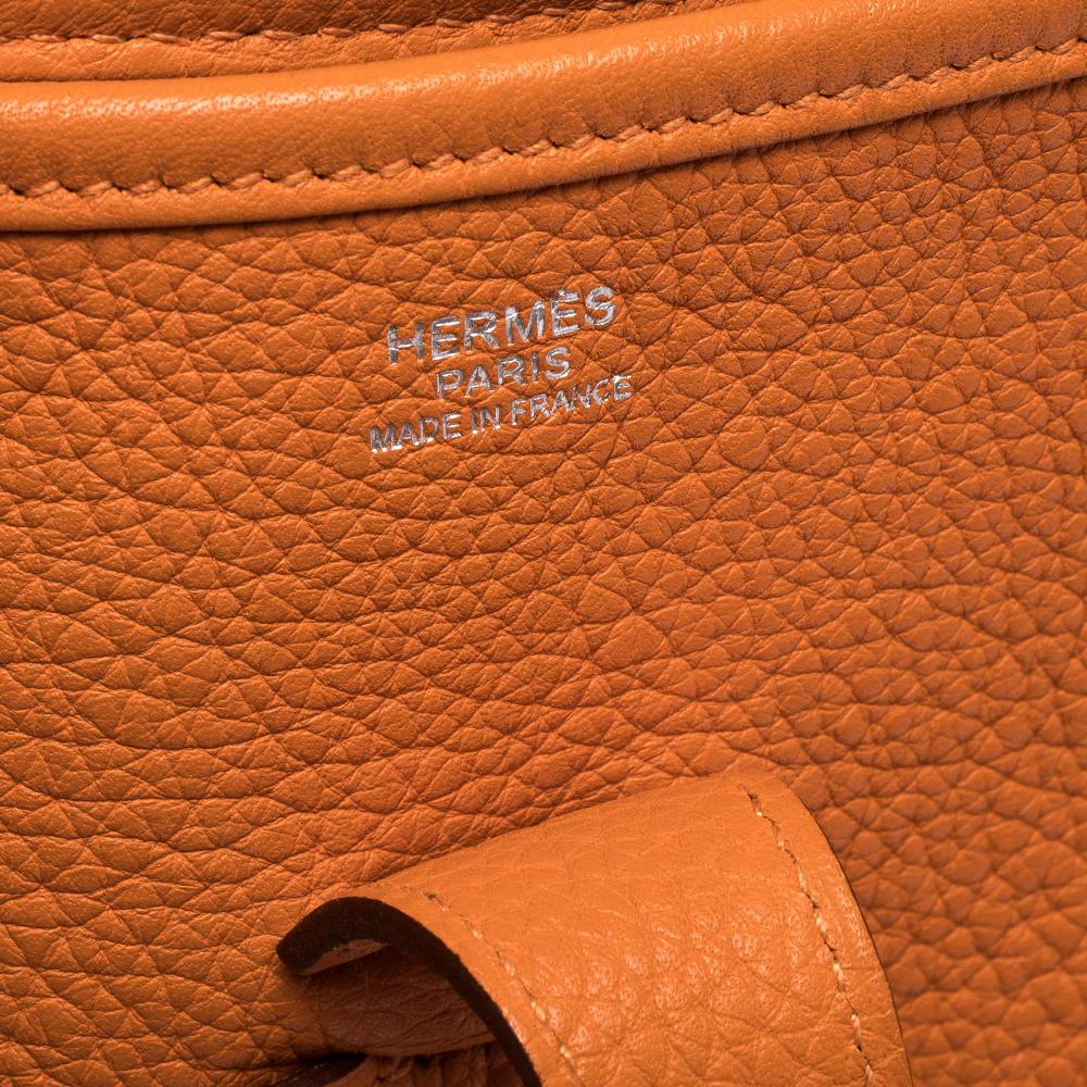 Hermes Orange Clemence Leather Evelyne III GM Bag In Good Condition In Dubai, Al Qouz 2