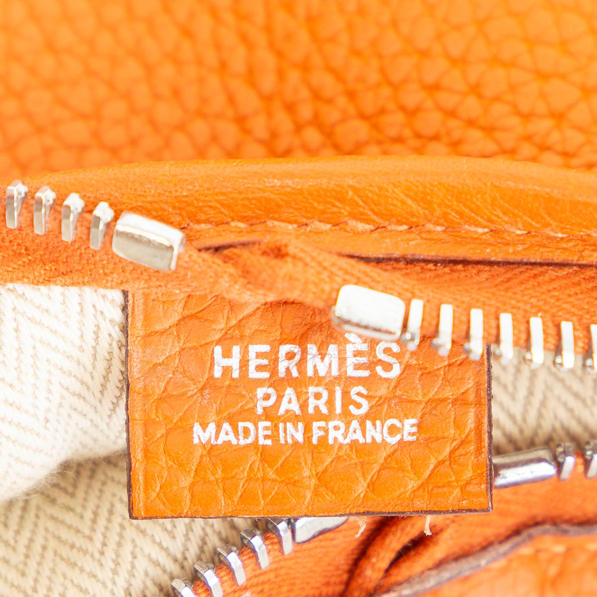 HERMES orange Clemence leather MASSAI PM Hobo Bag Palladium In Fair Condition For Sale In Zürich, CH